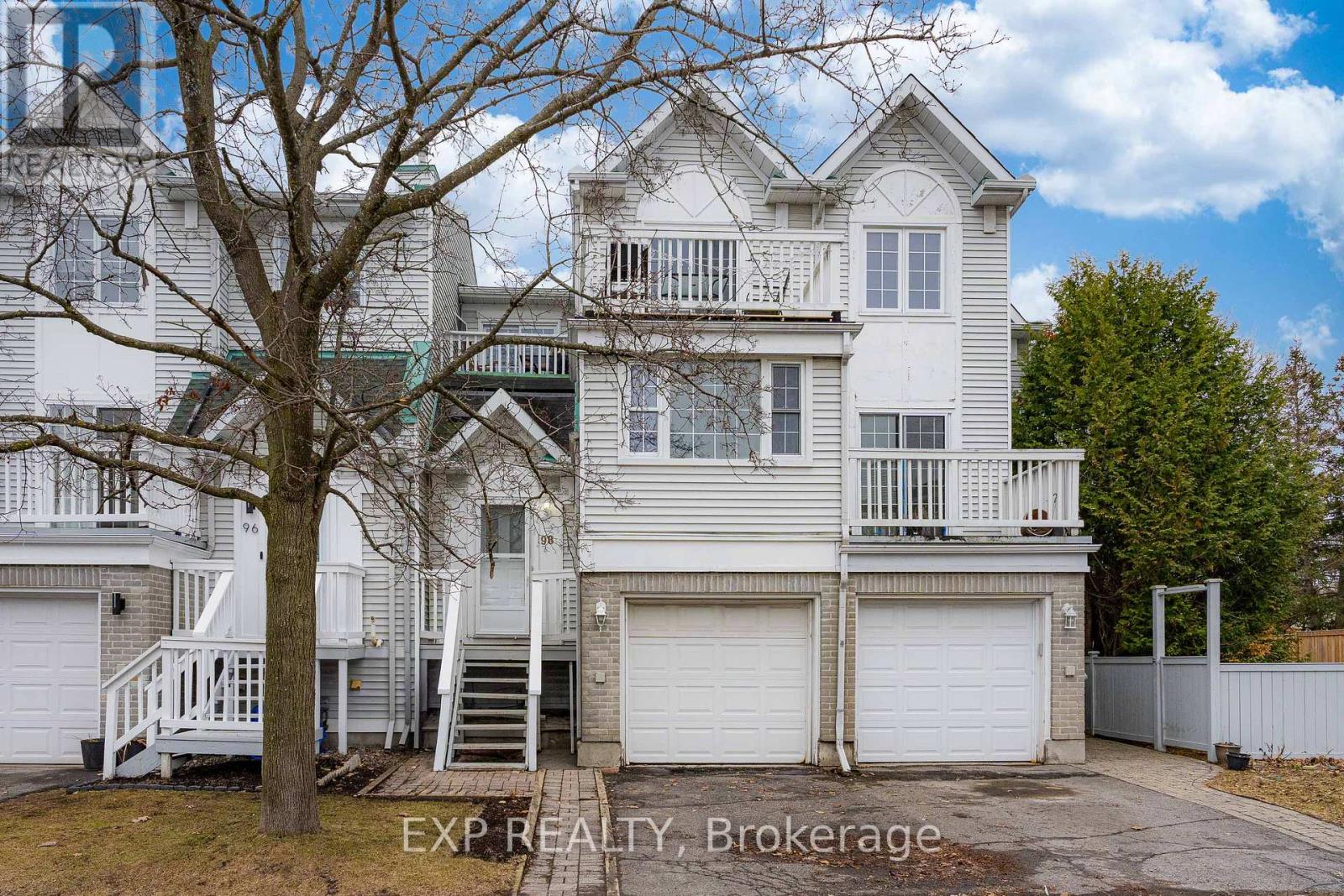 98 Castlegreen Private