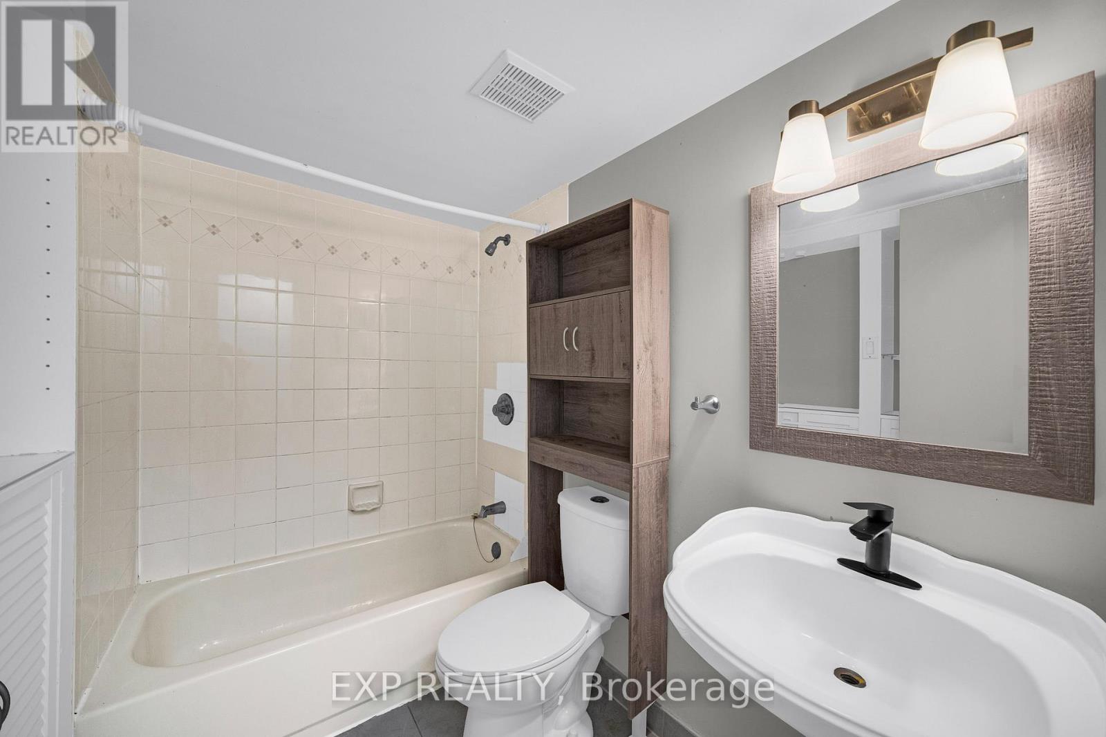 98 Castlegreen Private