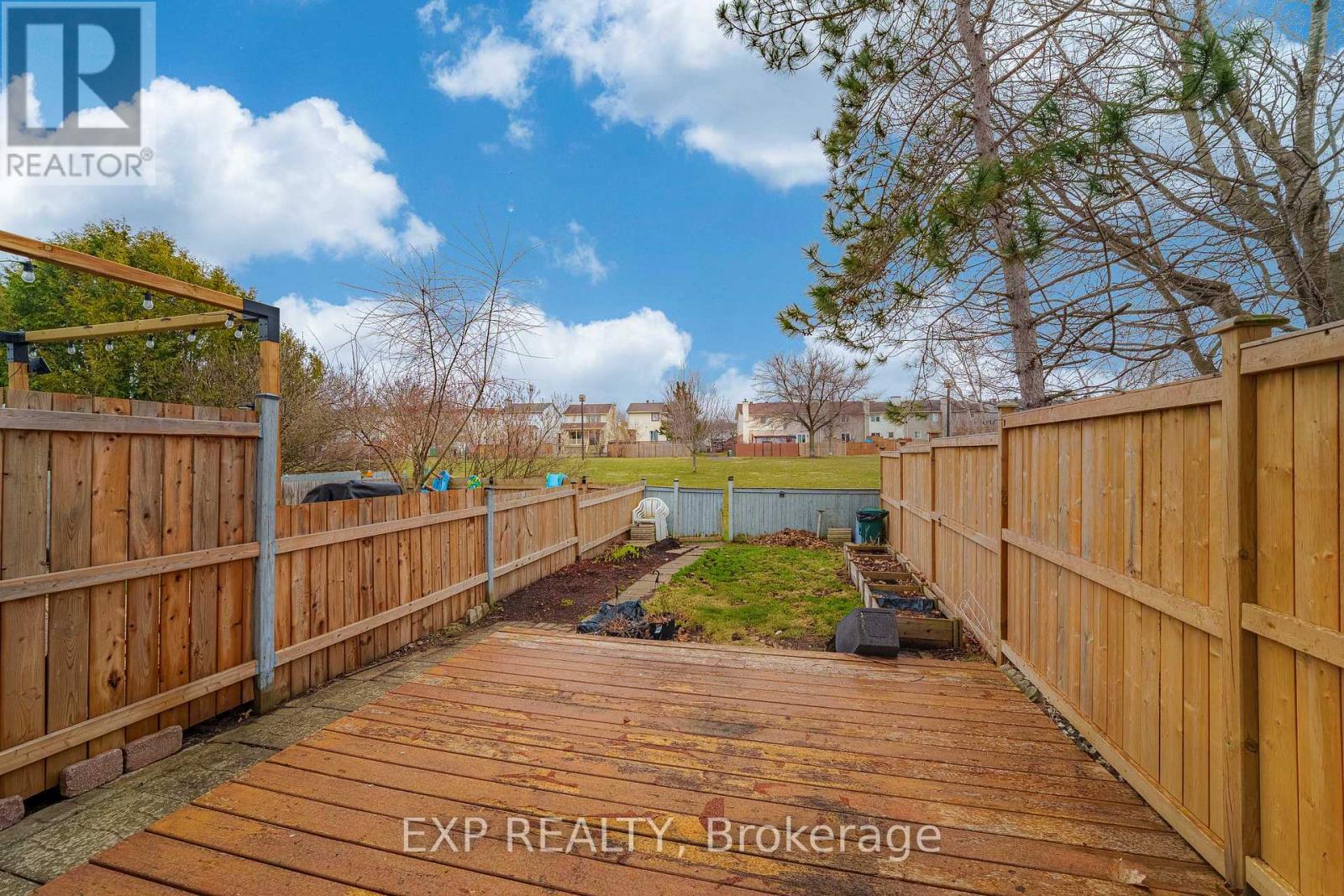 98 Castlegreen Private