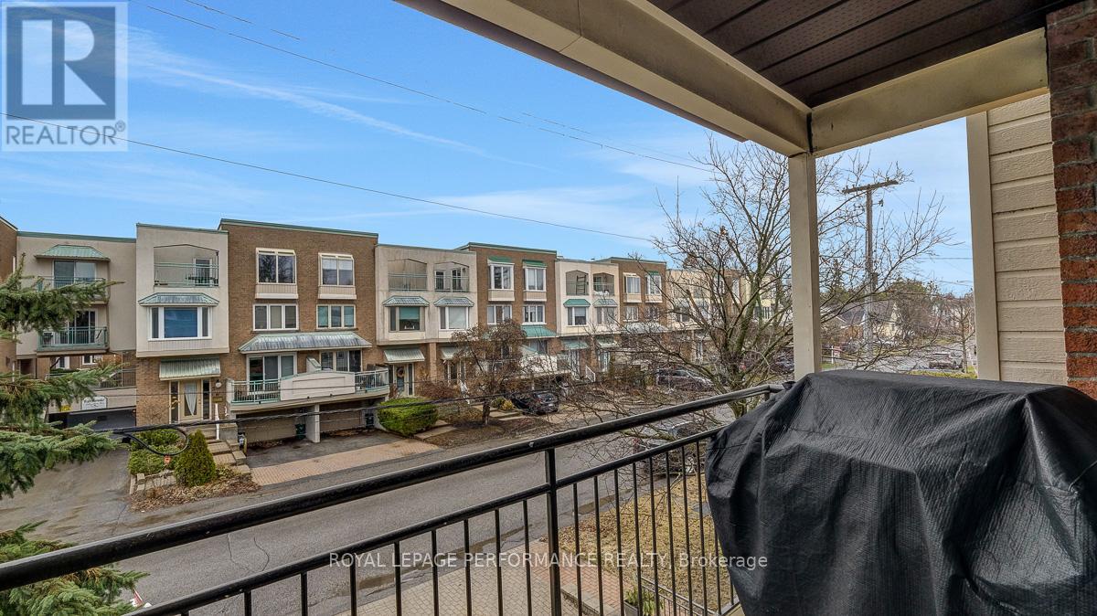 2d - 4 Columbus Avenue