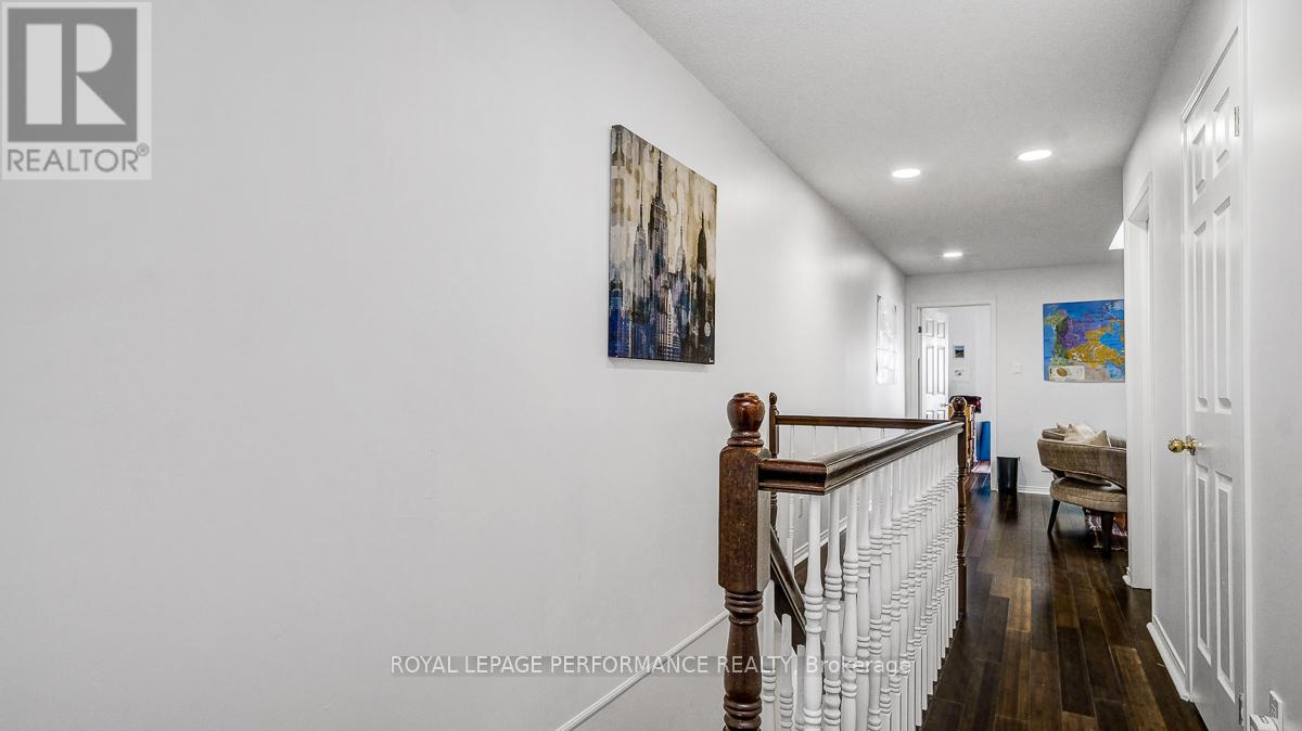 2d - 4 Columbus Avenue