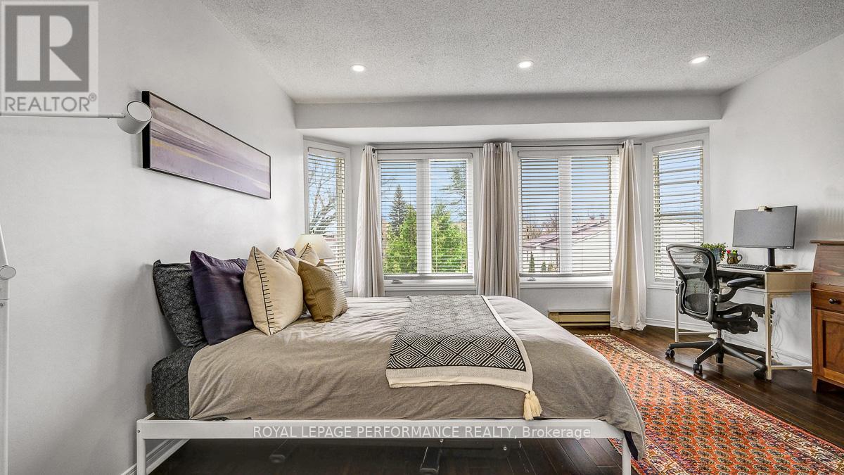 2d - 4 Columbus Avenue