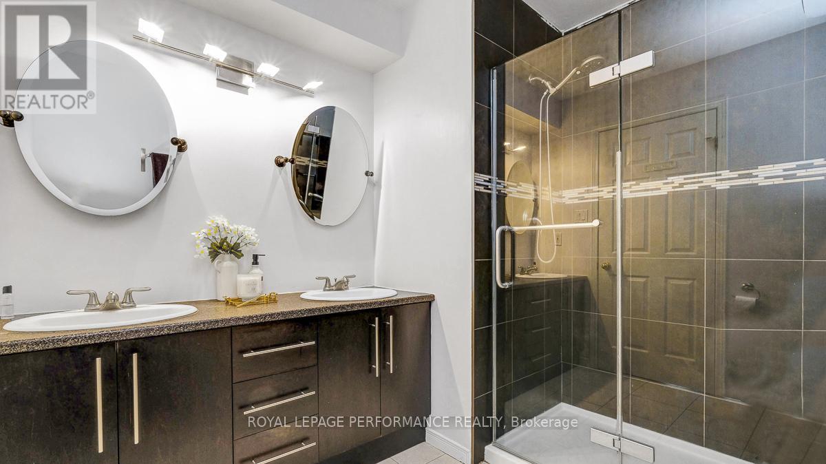 2d - 4 Columbus Avenue