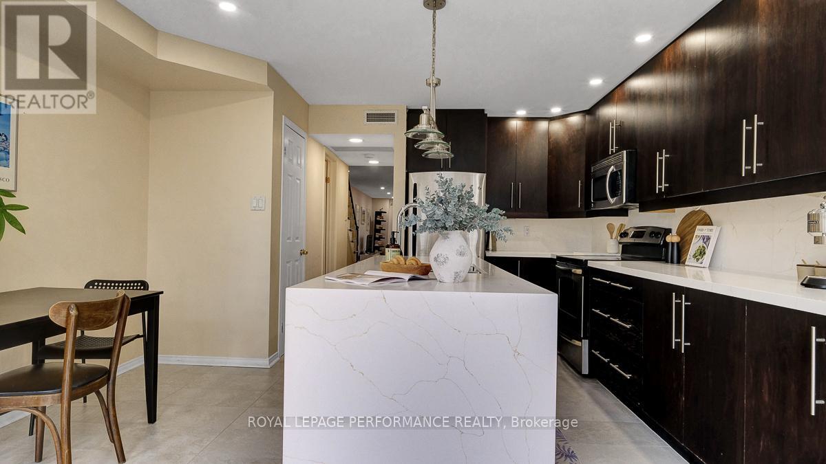 2d - 4 Columbus Avenue