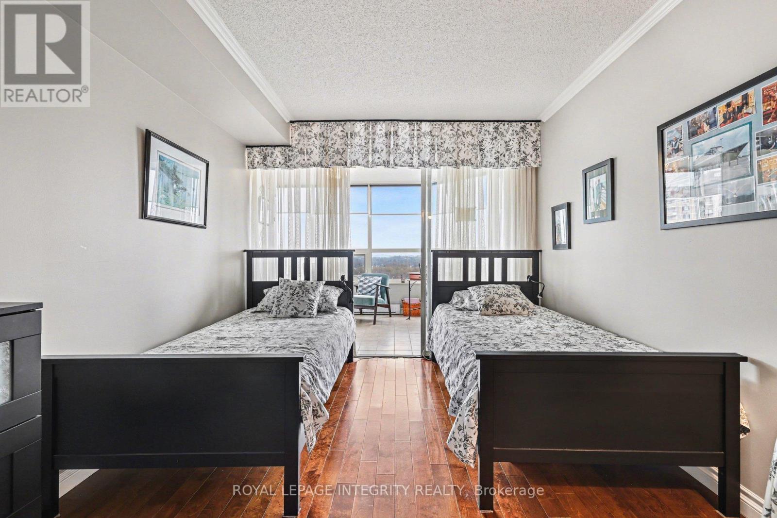 1905 - 1510 Riverside Drive