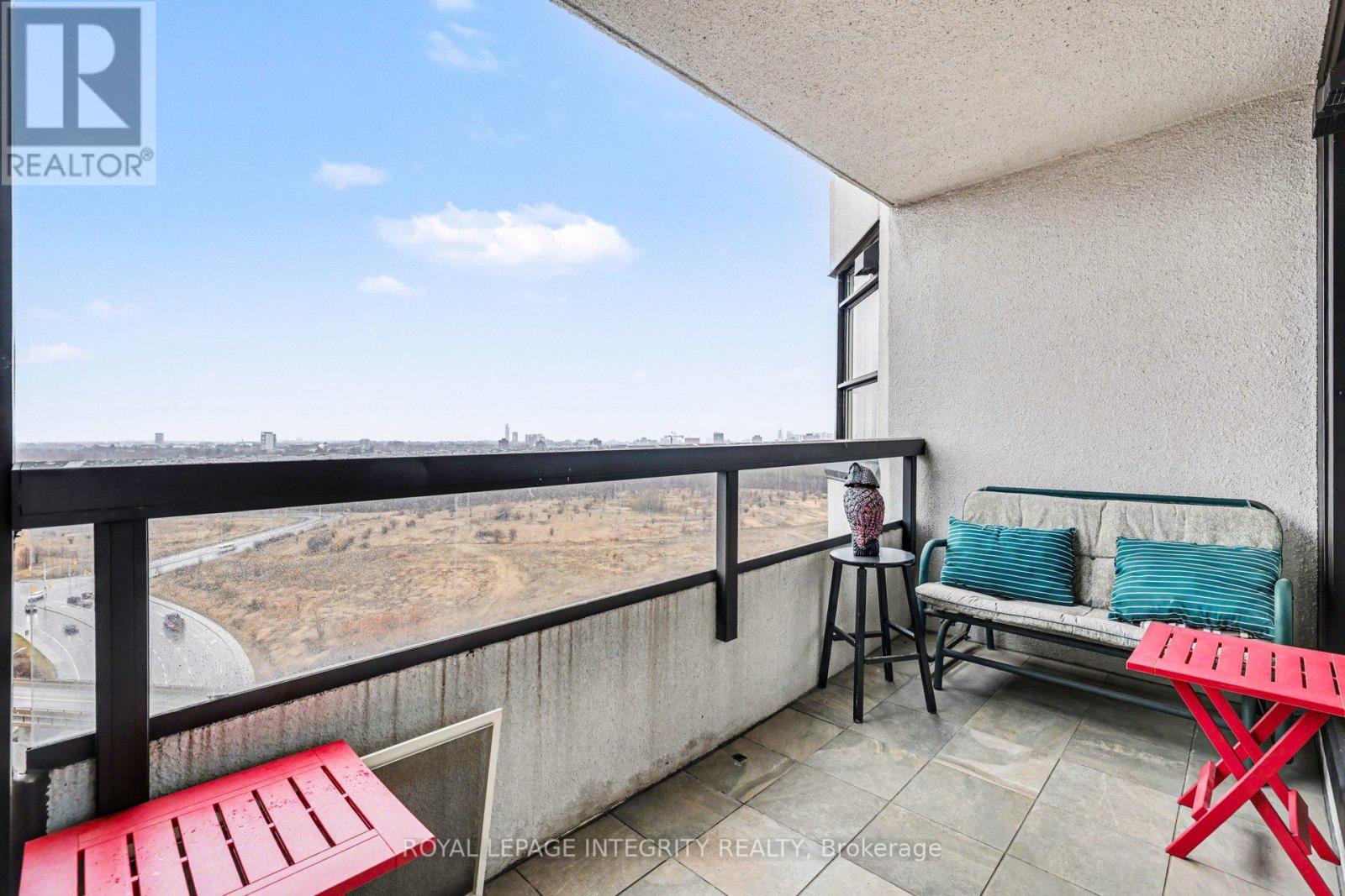 1905 - 1510 Riverside Drive