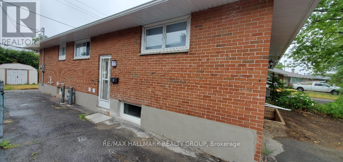 1329 Bloomsbury Crescent