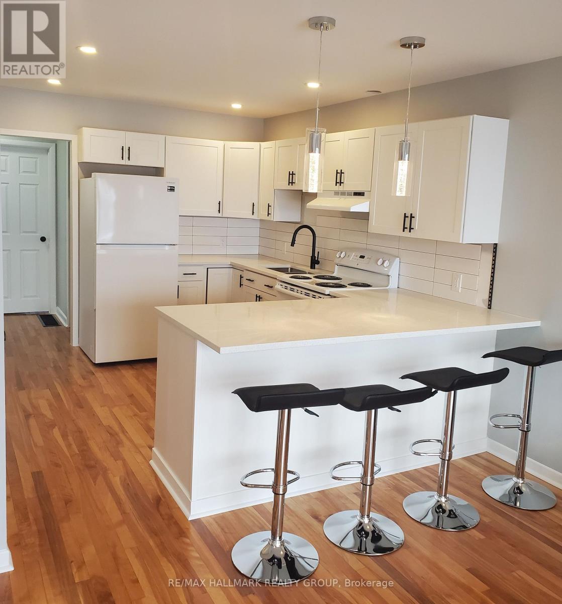 1329 Bloomsbury Crescent