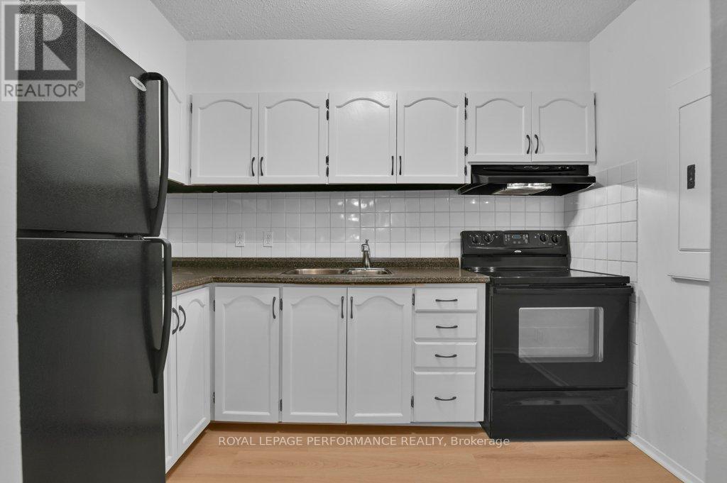 205 - 158 Mcarthur Avenue