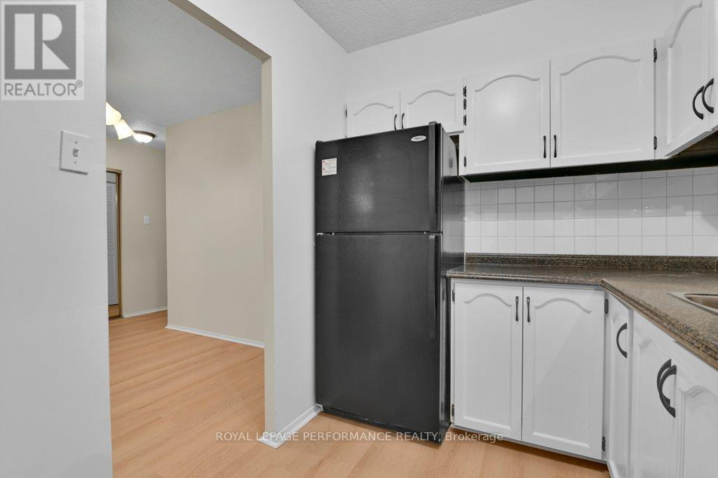 205 - 158 Mcarthur Avenue