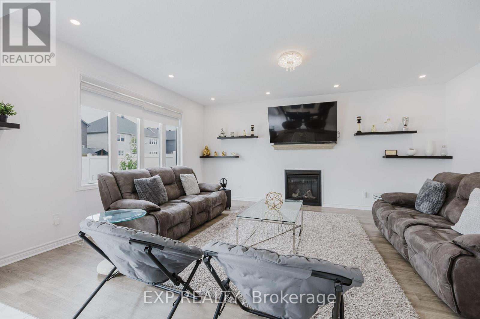 504 Albert Boyd Private