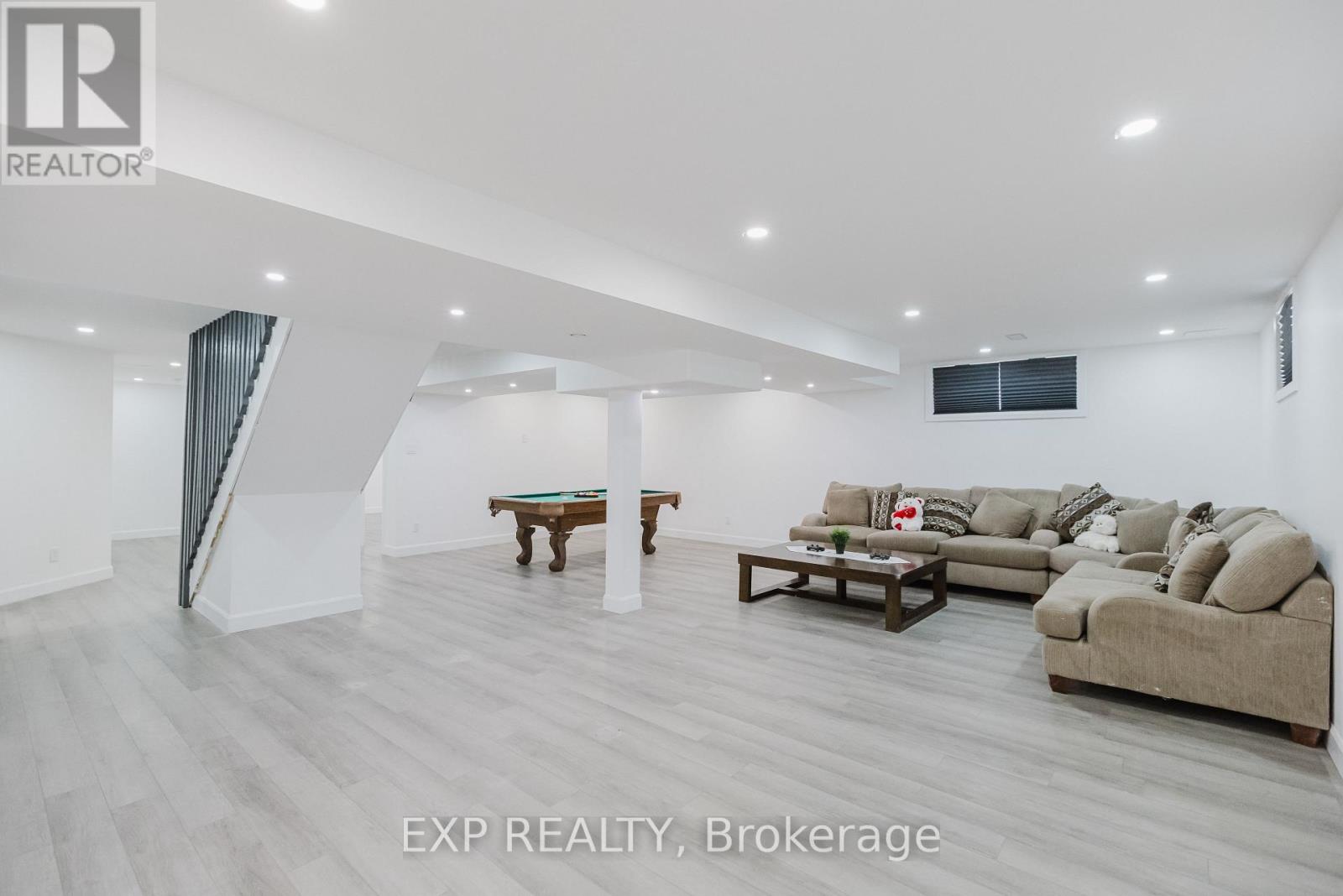 504 Albert Boyd Private