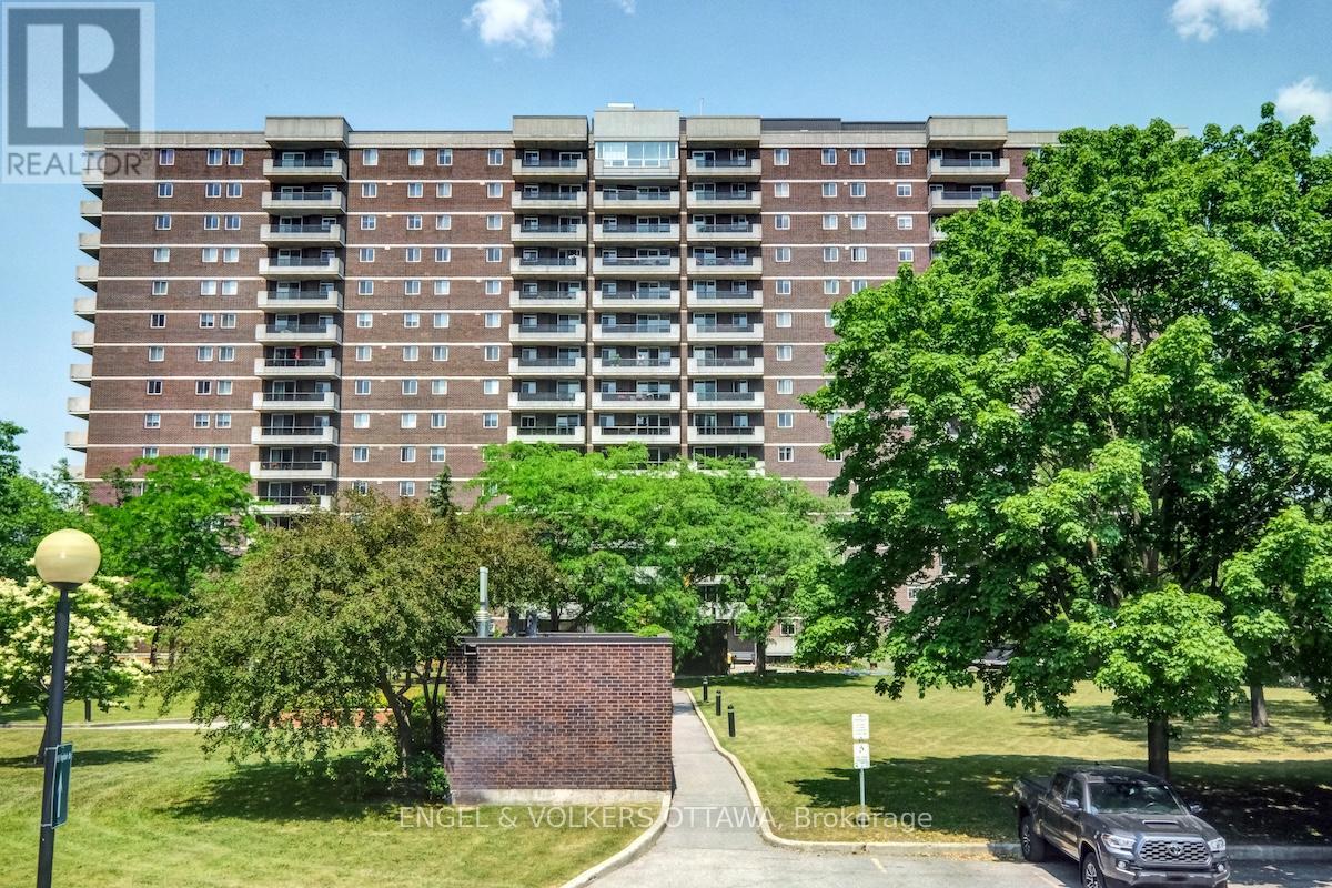 1103 - 1705 Playfair Drive