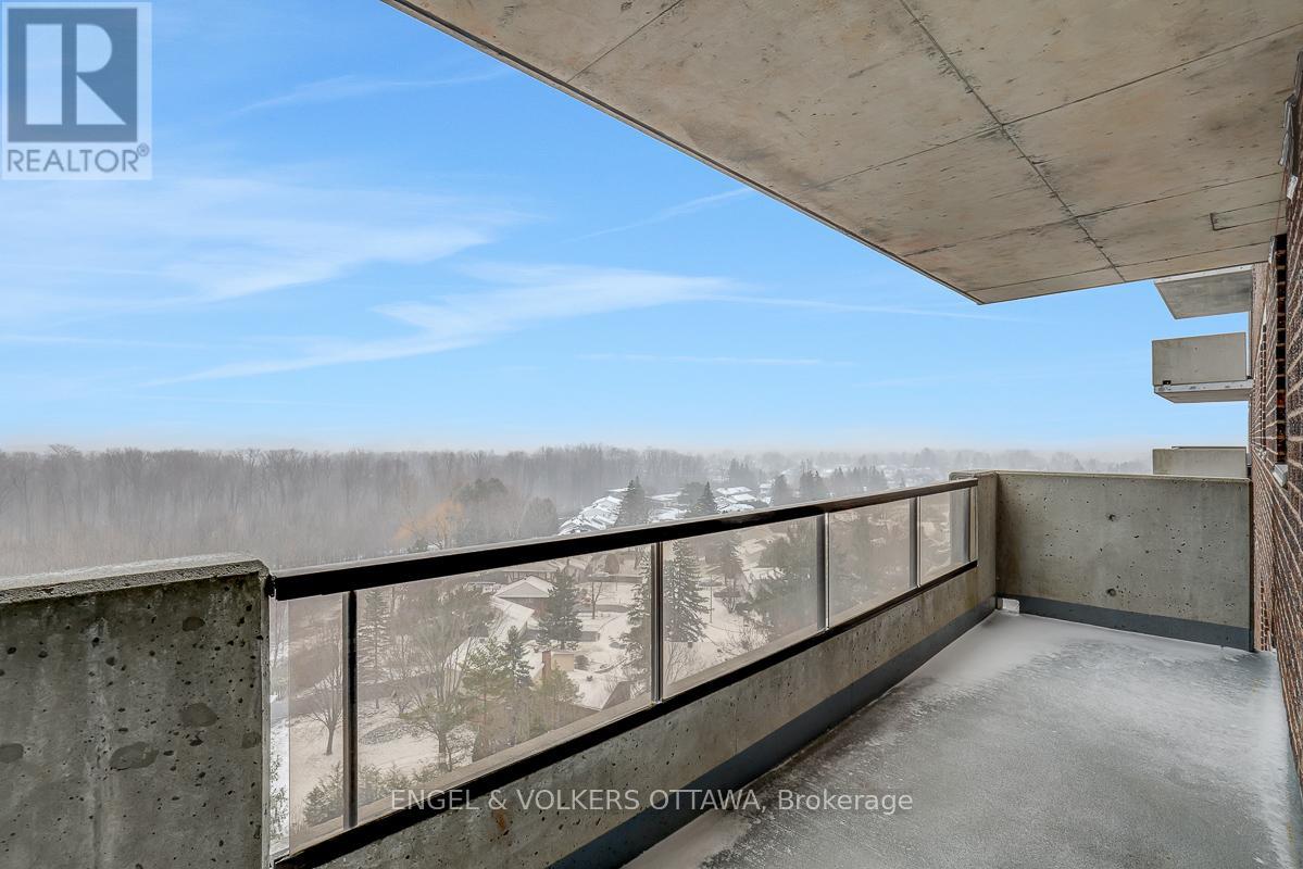 1103 - 1705 Playfair Drive