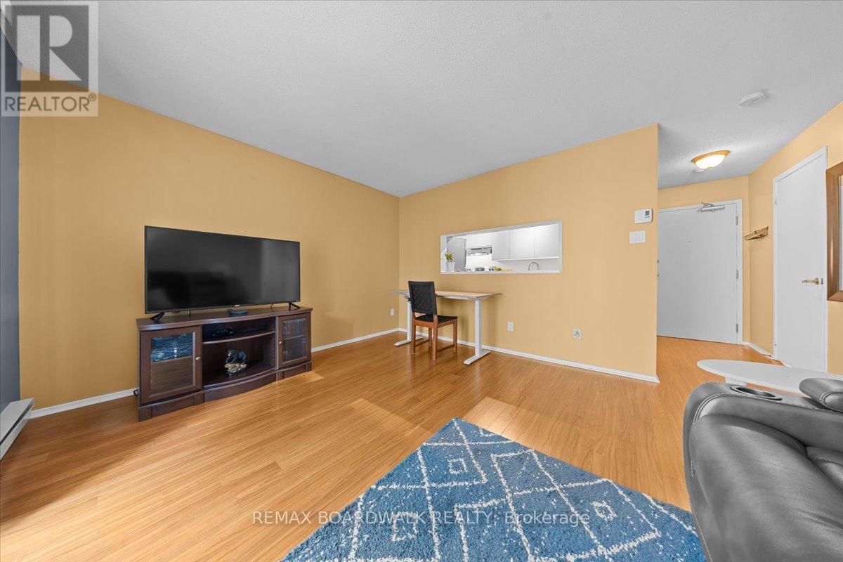 412 - 250 Brittany Drive