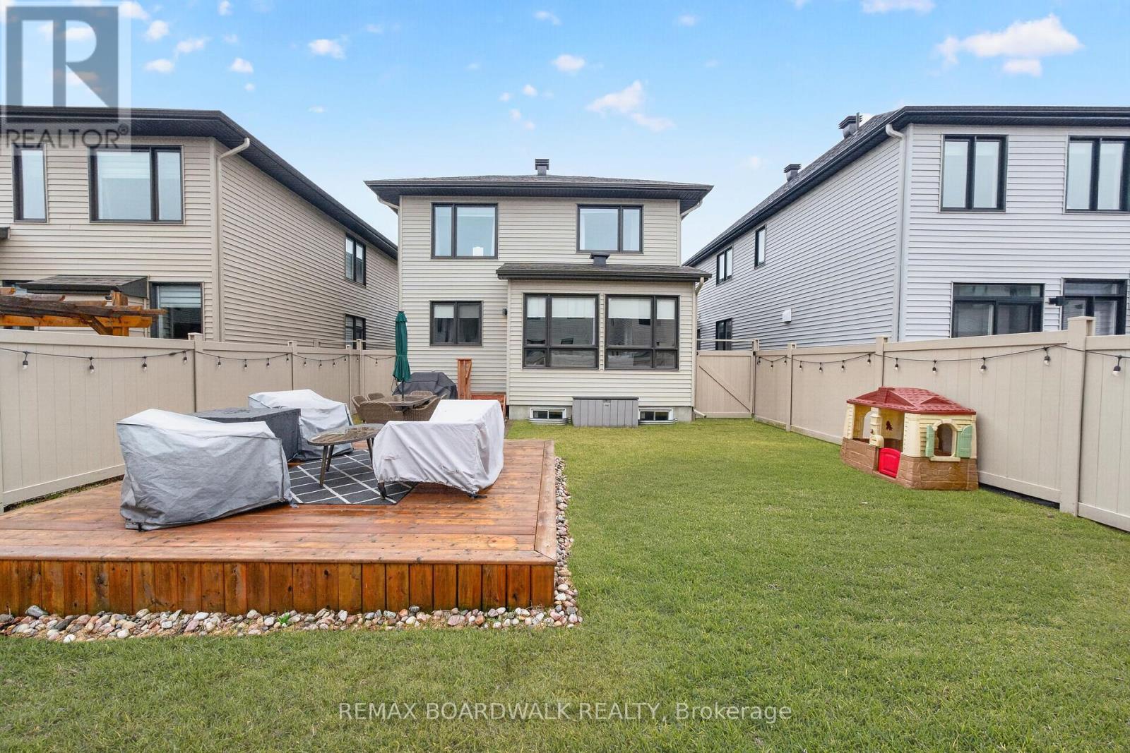 38 Thunderbolt Street