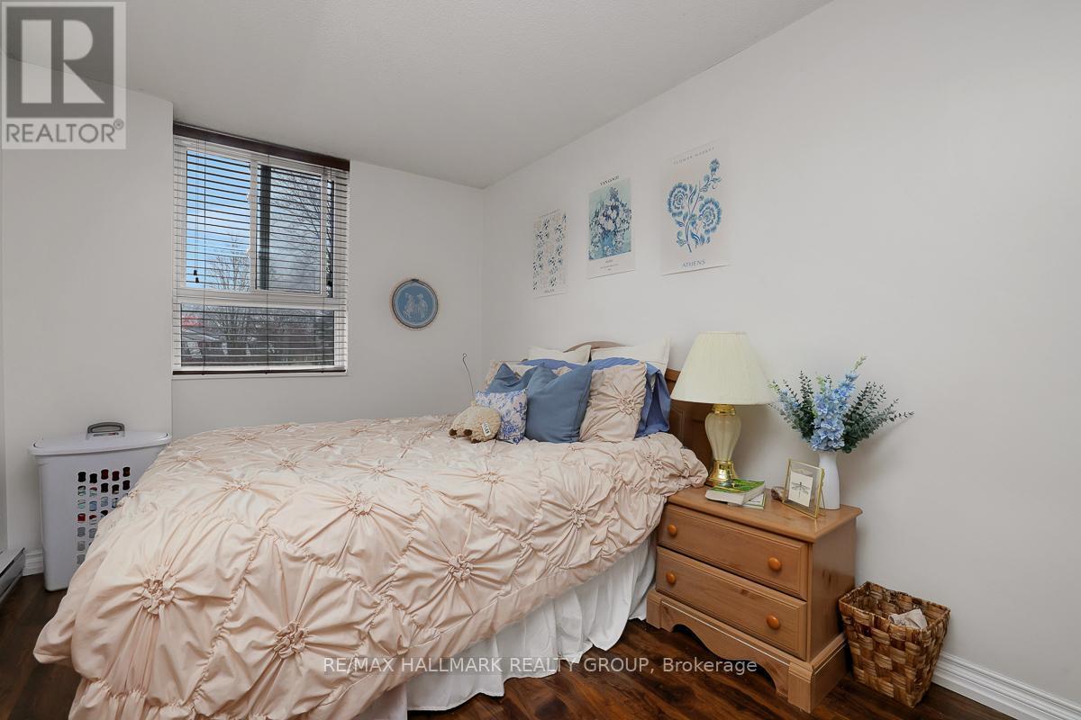 210 - 2000 Jasmine Crescent