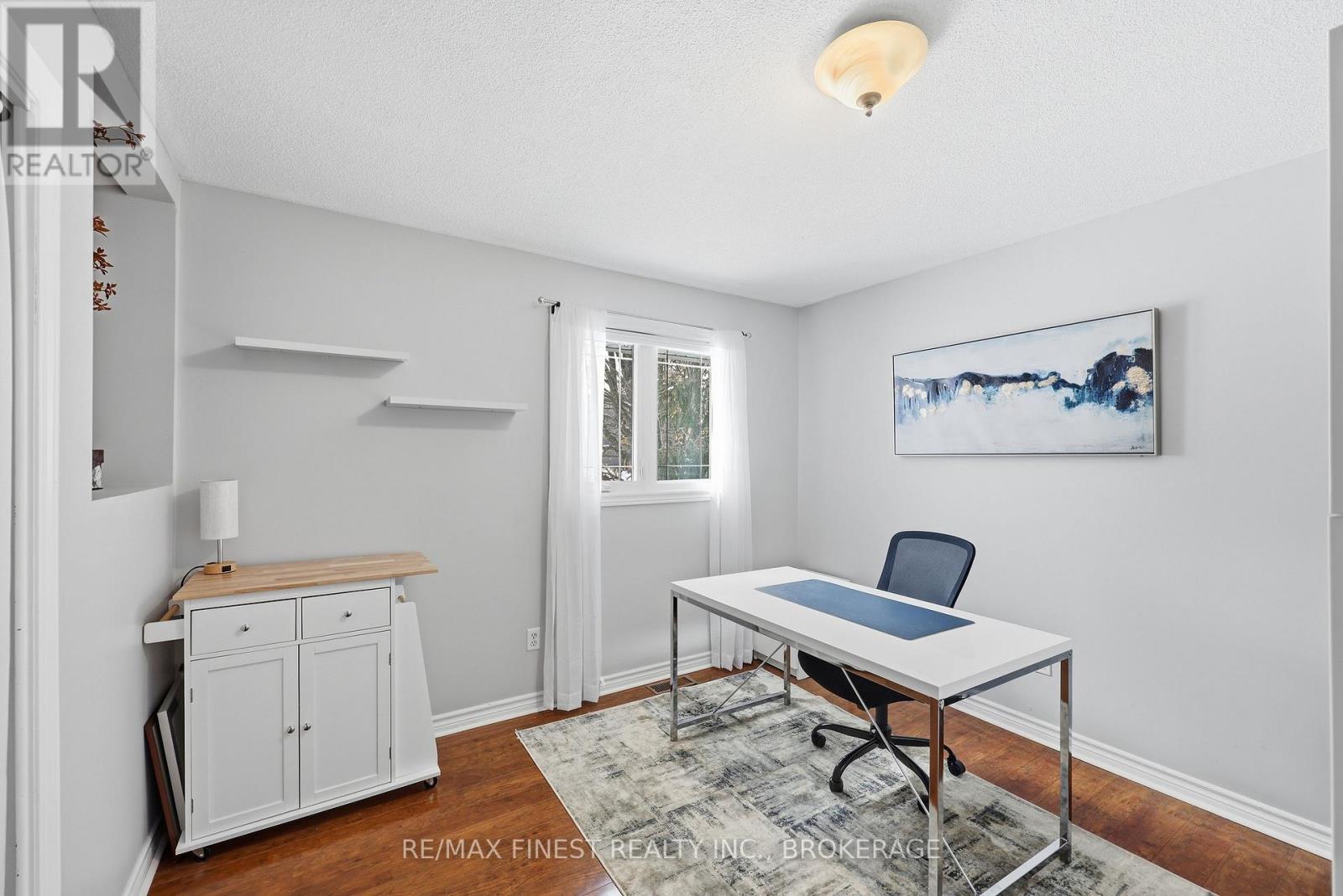 2518 Rideau Ferry Road