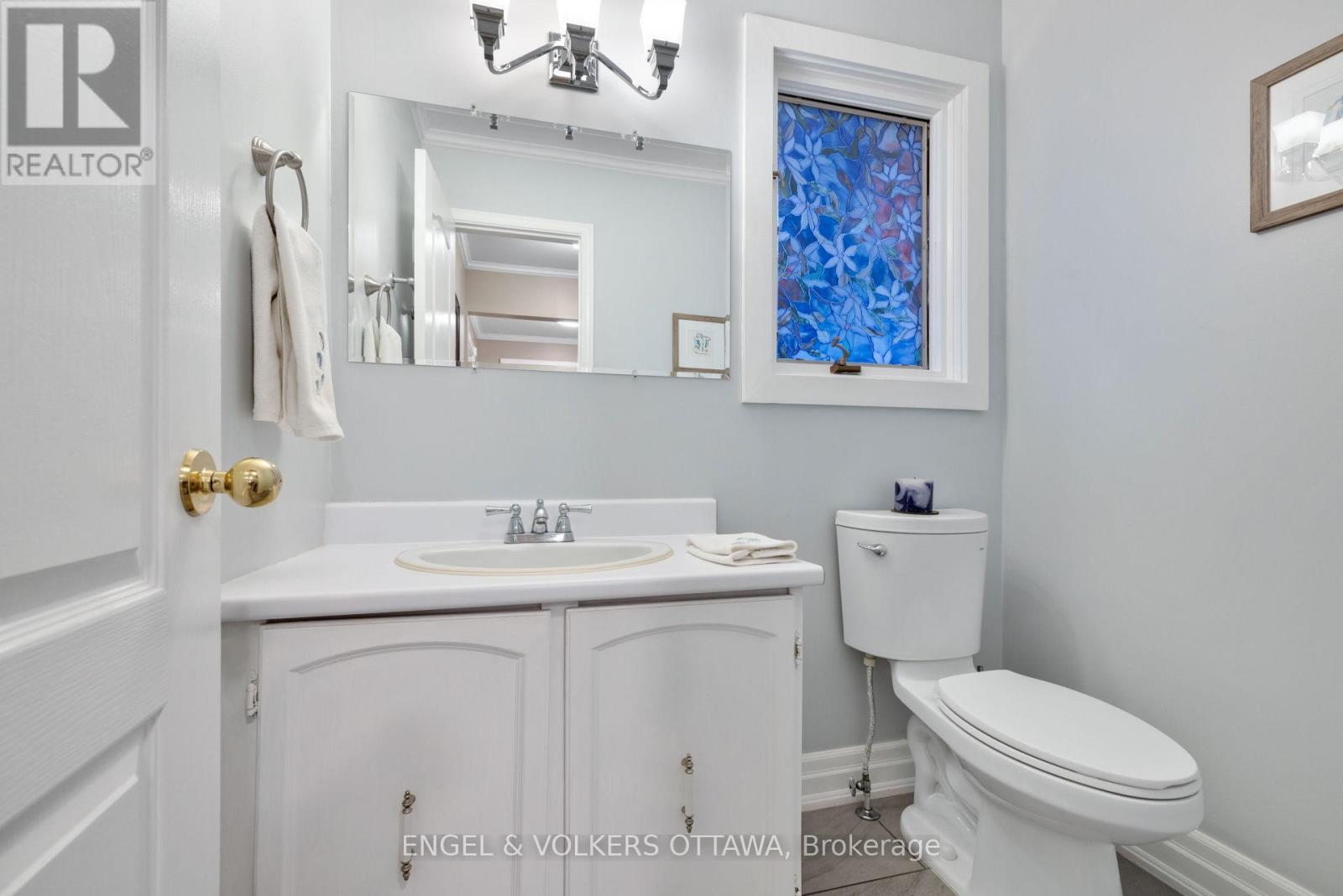 1173 St Jerome Crescent