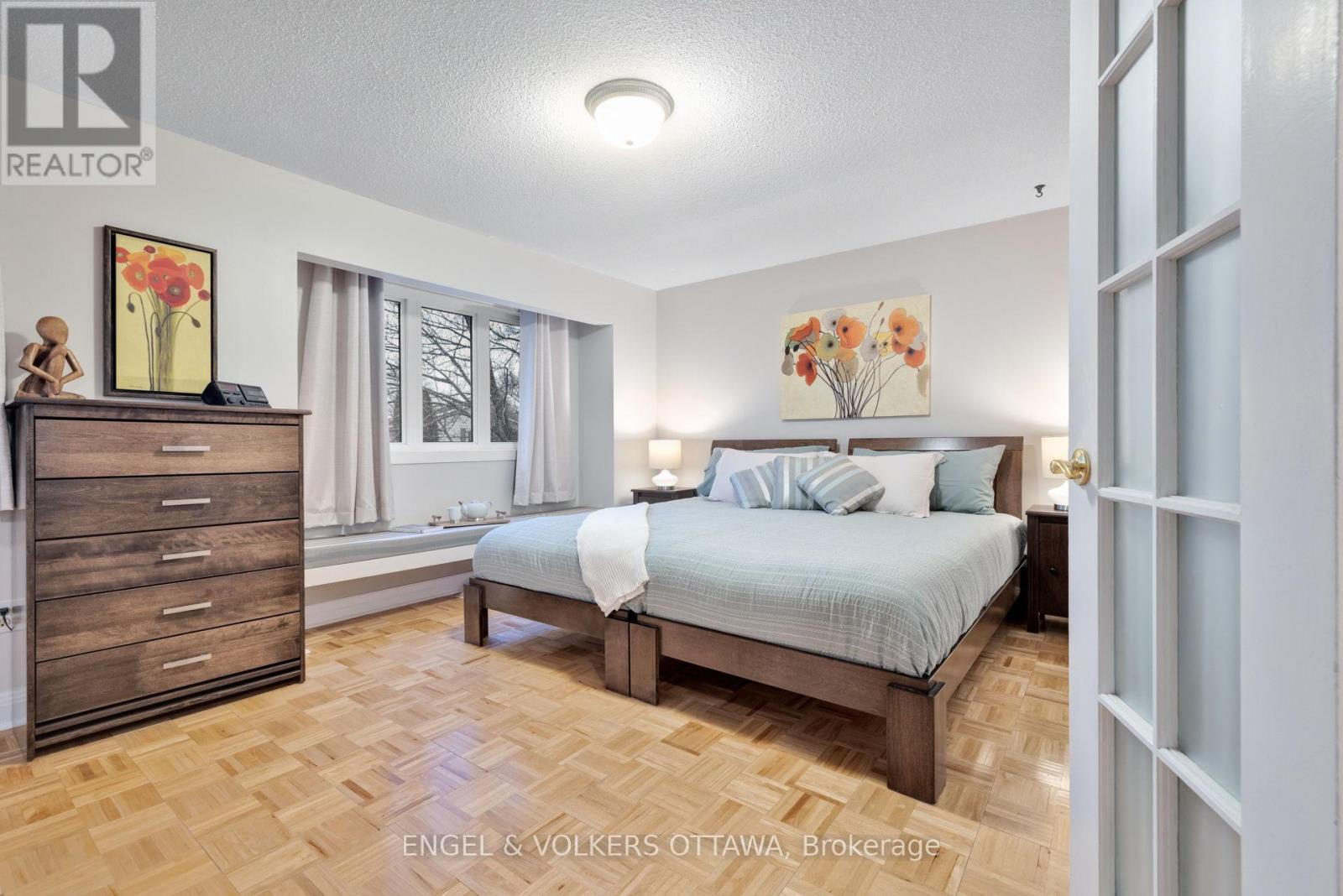 1173 St Jerome Crescent