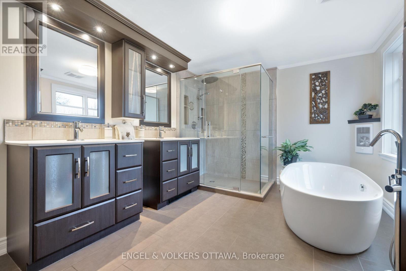 1173 St Jerome Crescent