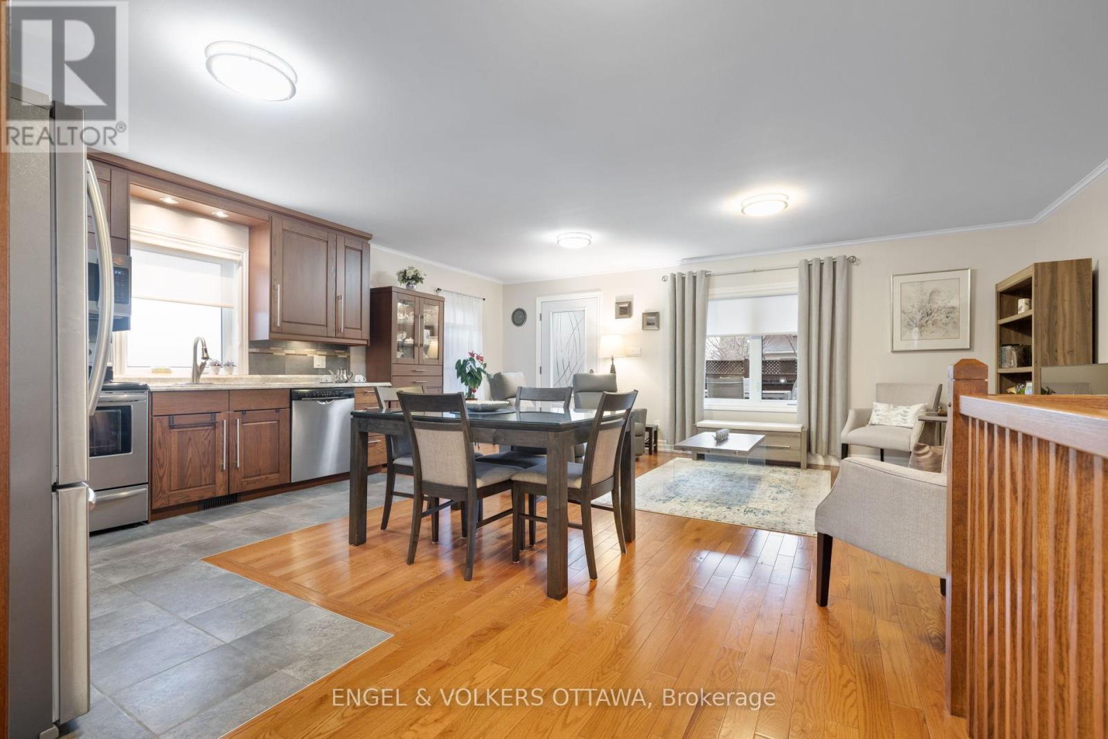 1173 St Jerome Crescent