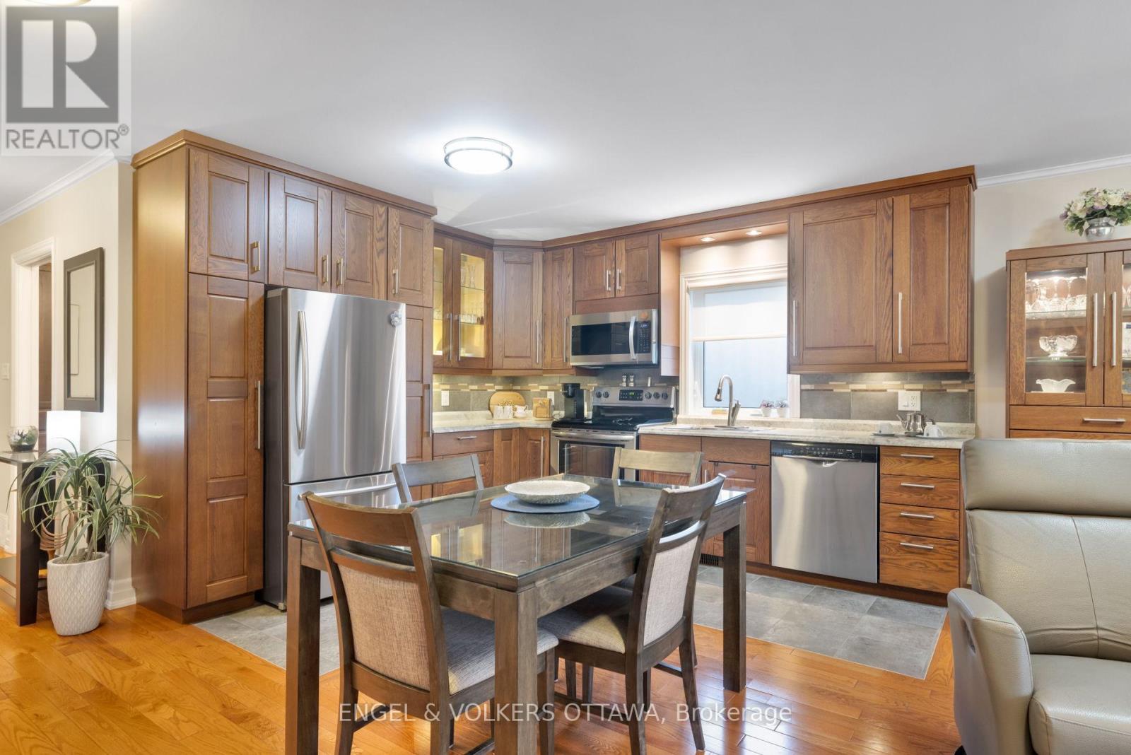 1173 St Jerome Crescent