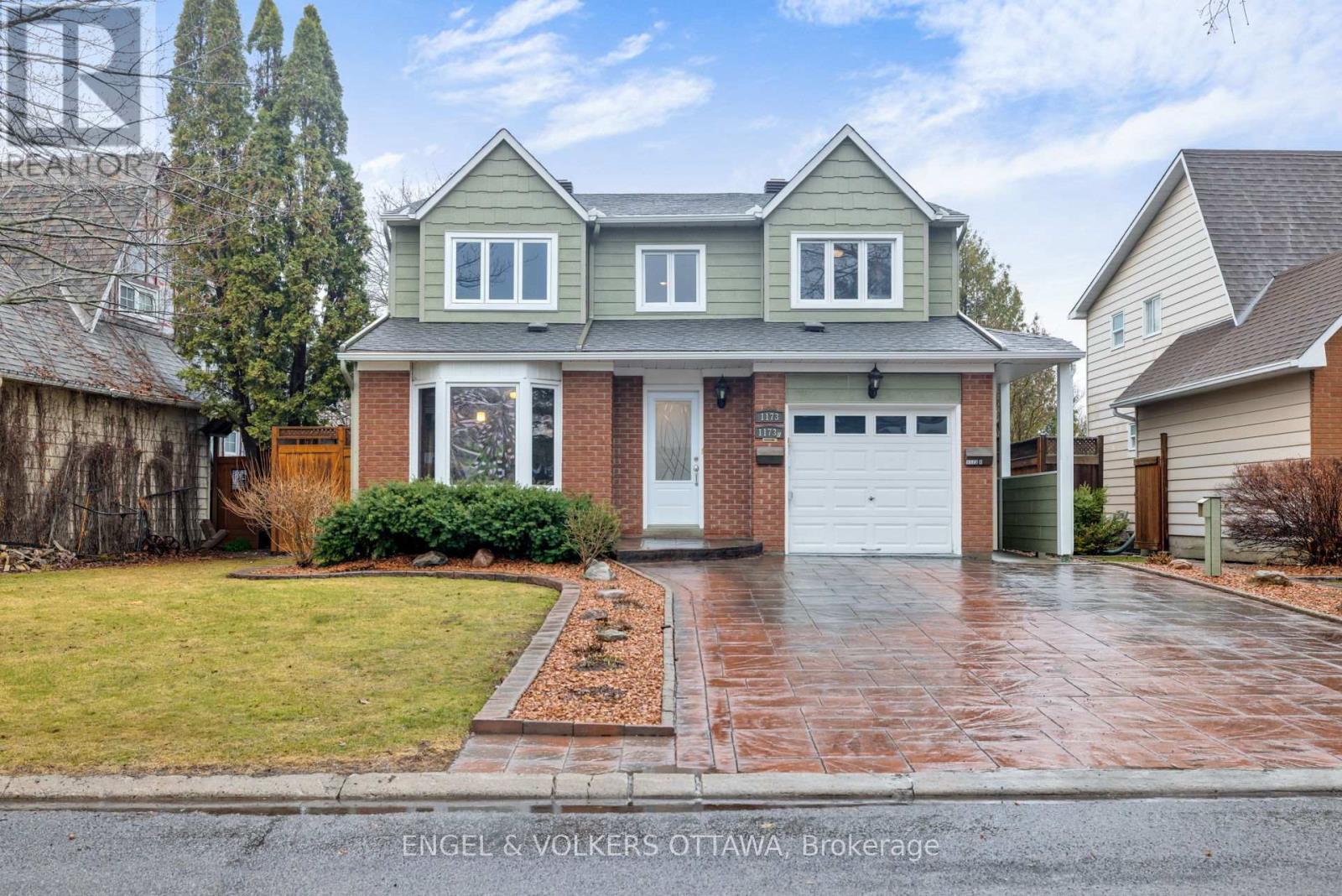 1173 St Jerome Crescent