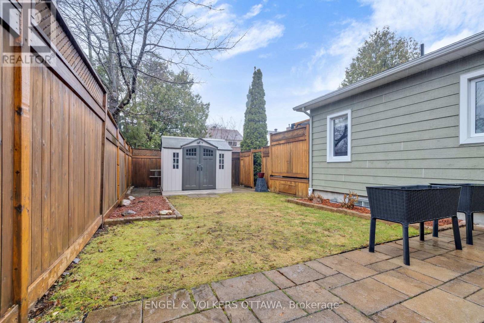 1173 St Jerome Crescent