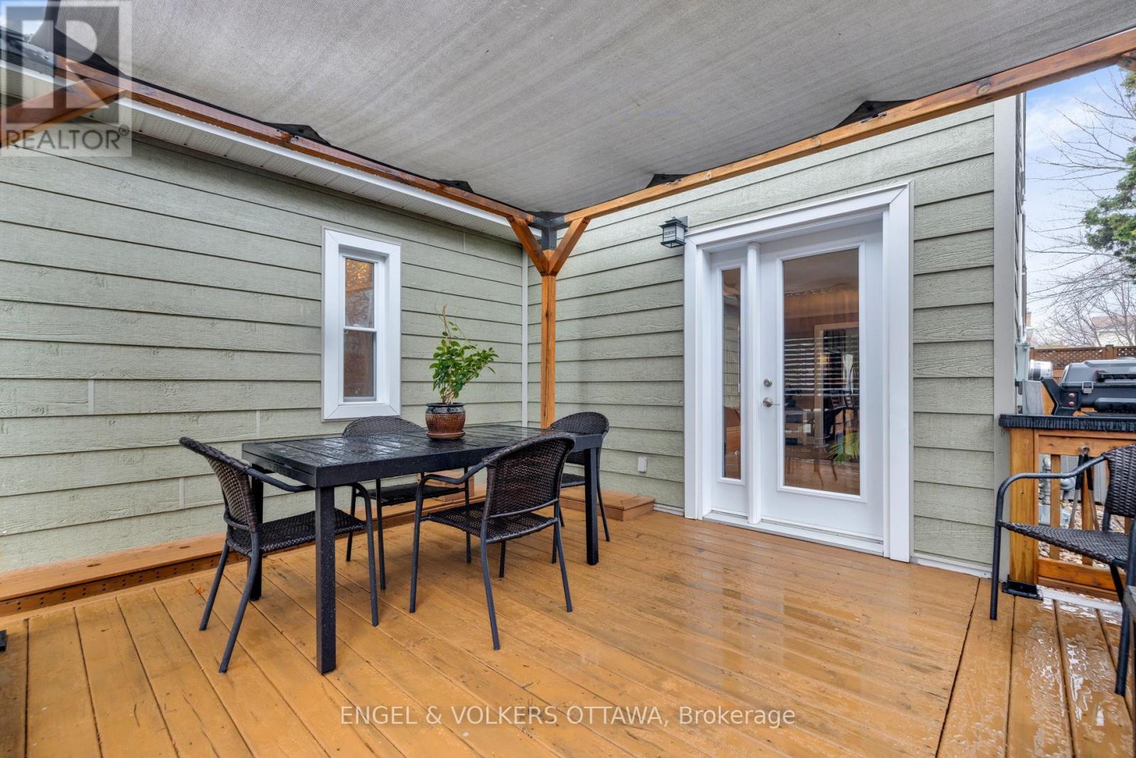 1173 St Jerome Crescent