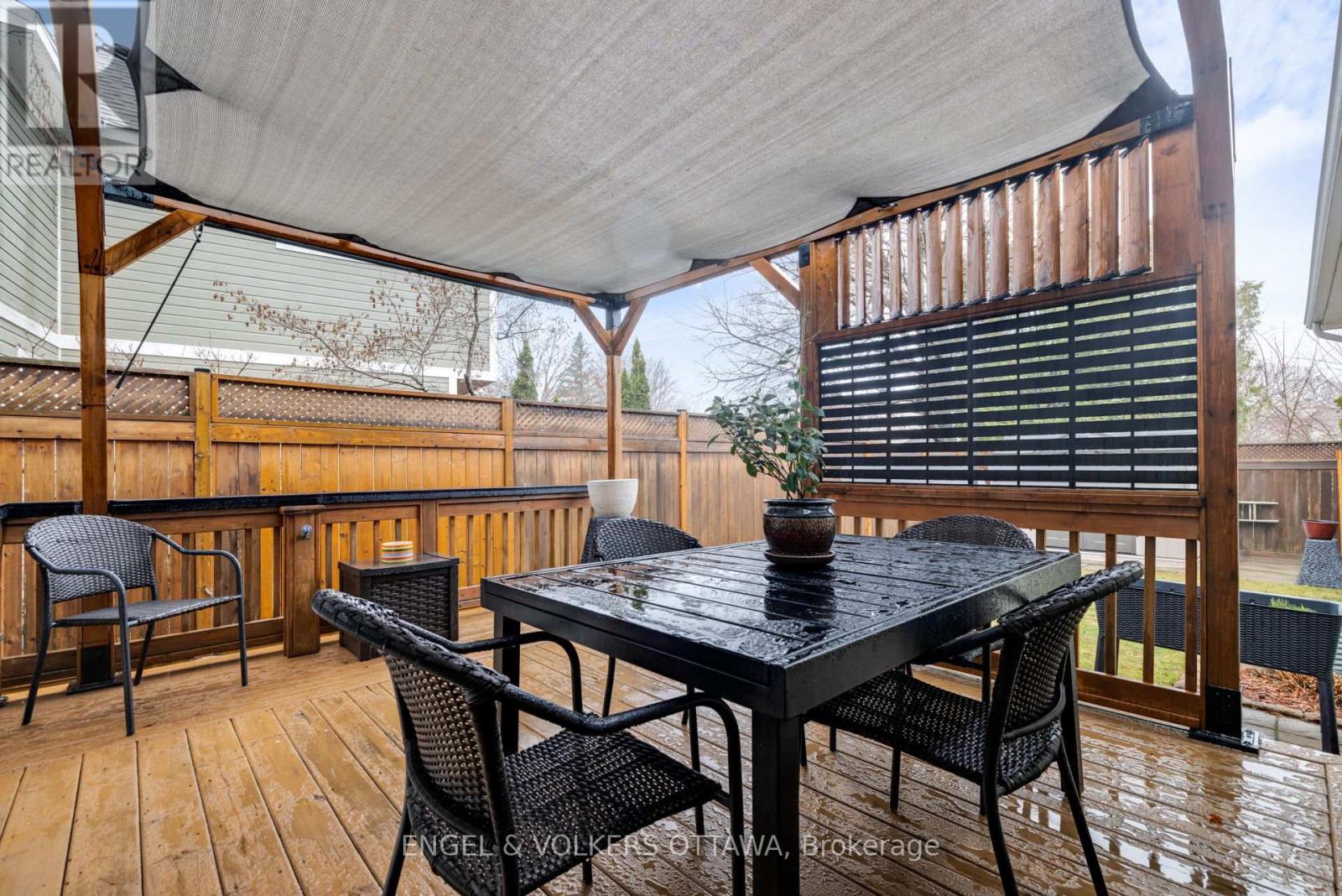 1173 St Jerome Crescent