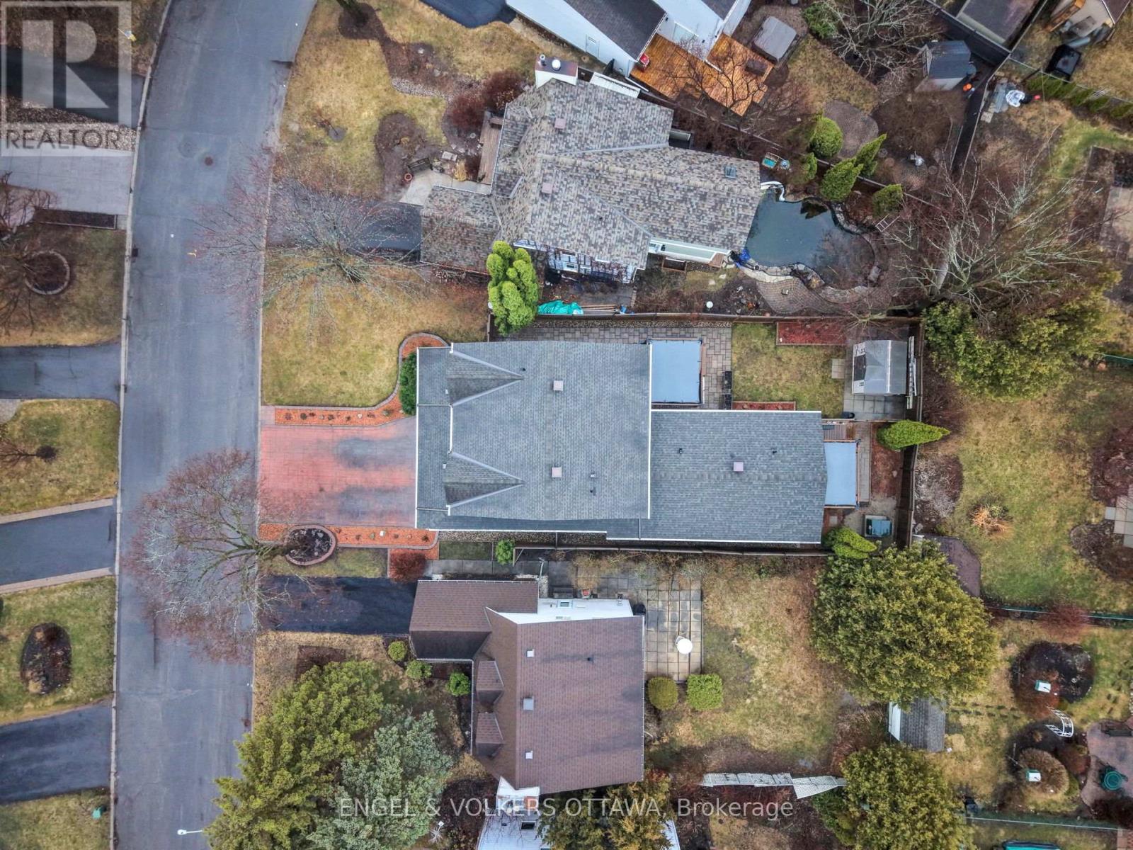 1173 St Jerome Crescent