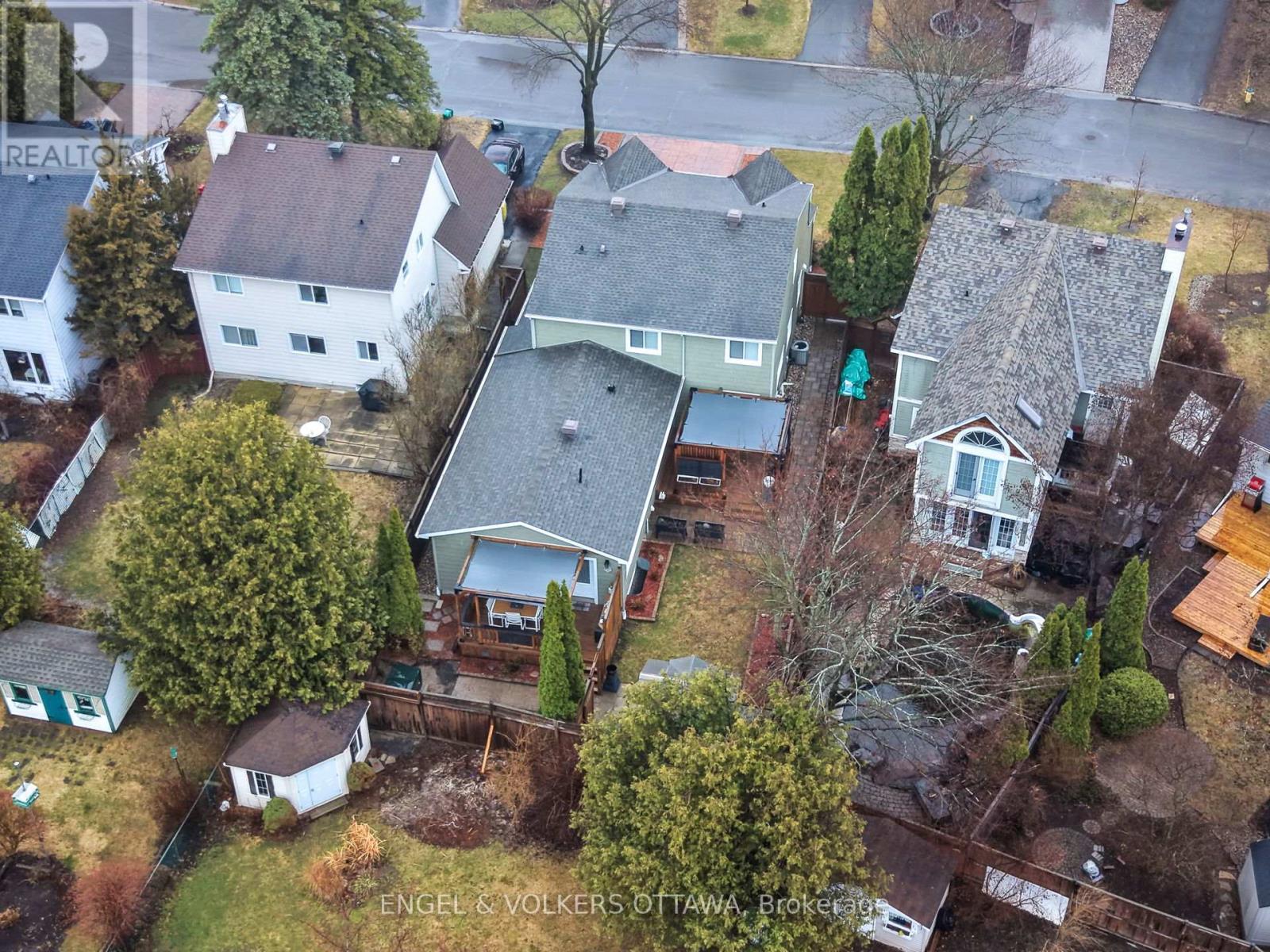 1173 St Jerome Crescent