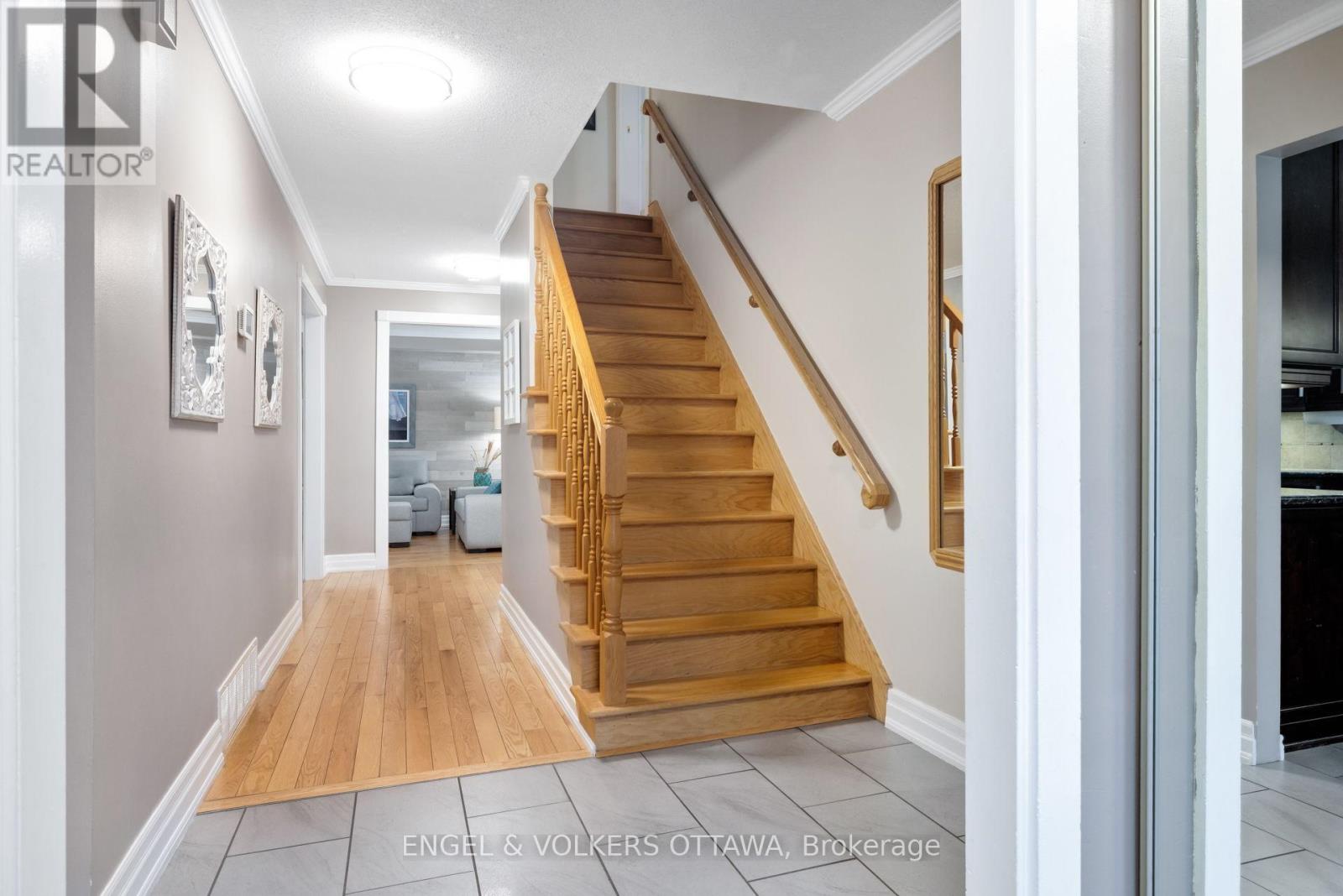 1173 St Jerome Crescent