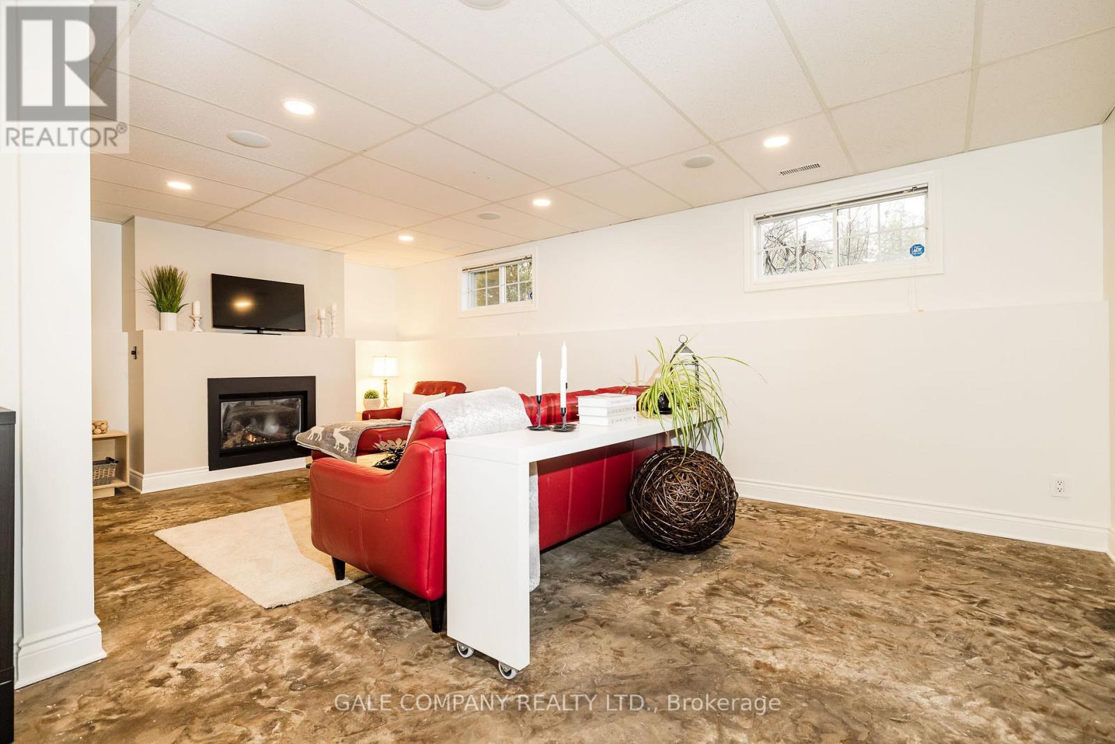 519 David Manchester Road