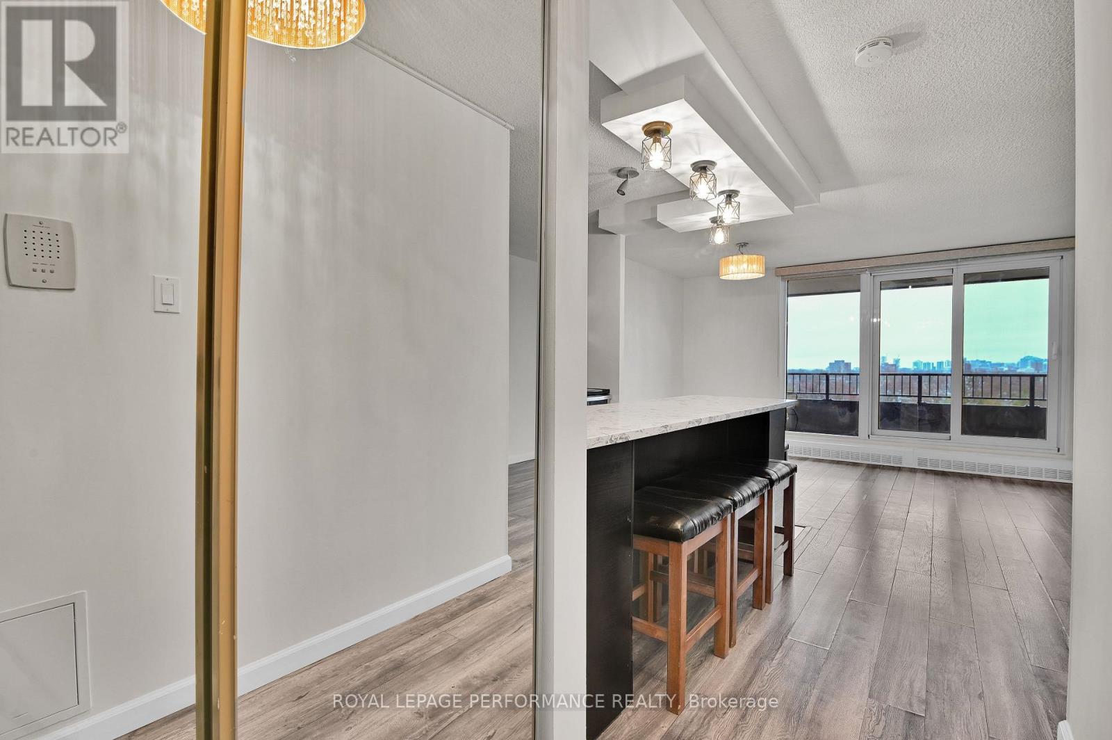 1102 - 1785 Frobisher Lane