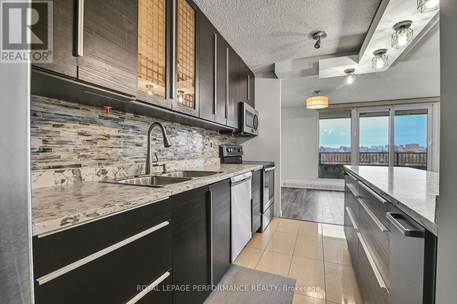 1102 - 1785 Frobisher Lane