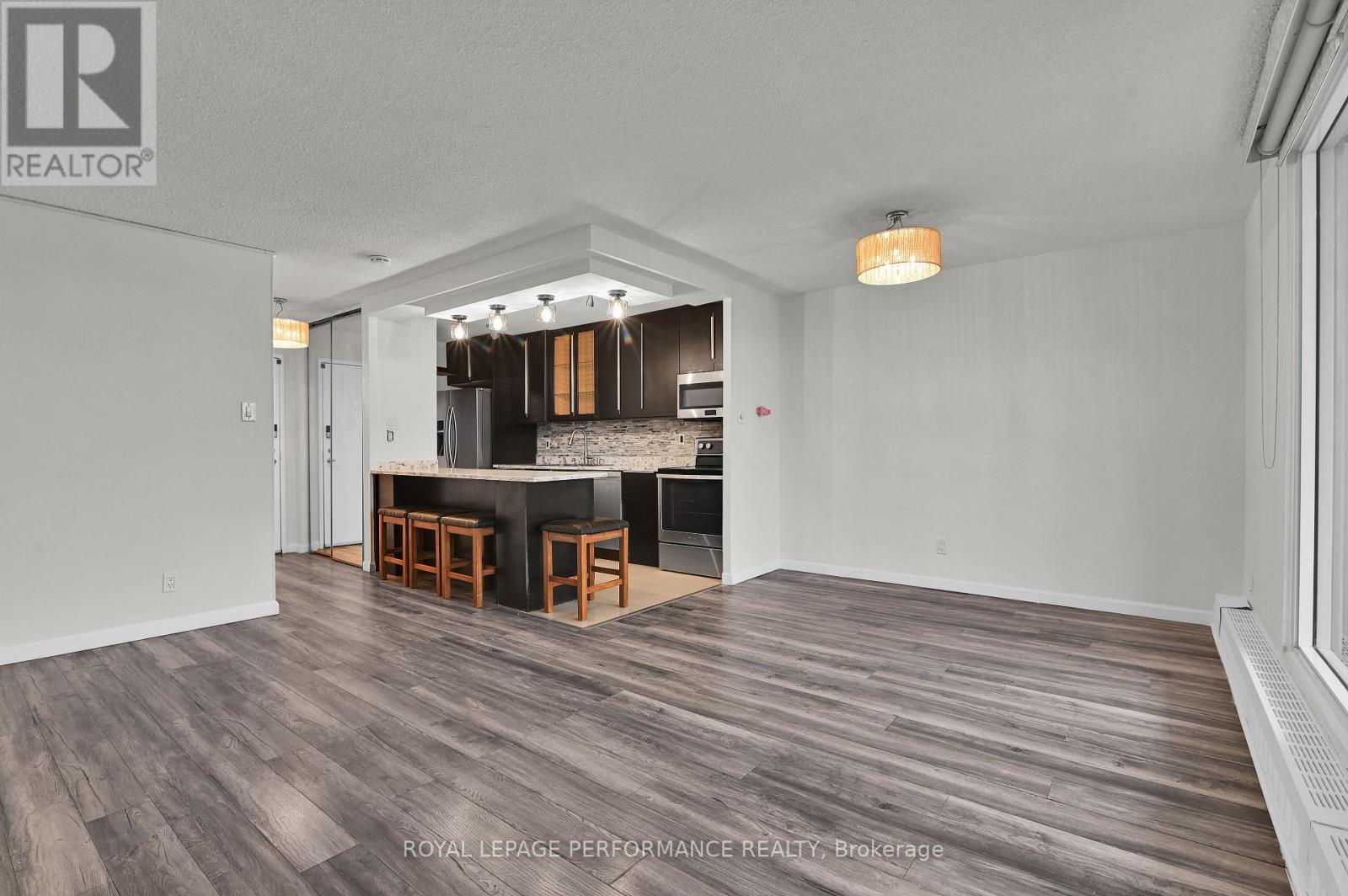 1102 - 1785 Frobisher Lane