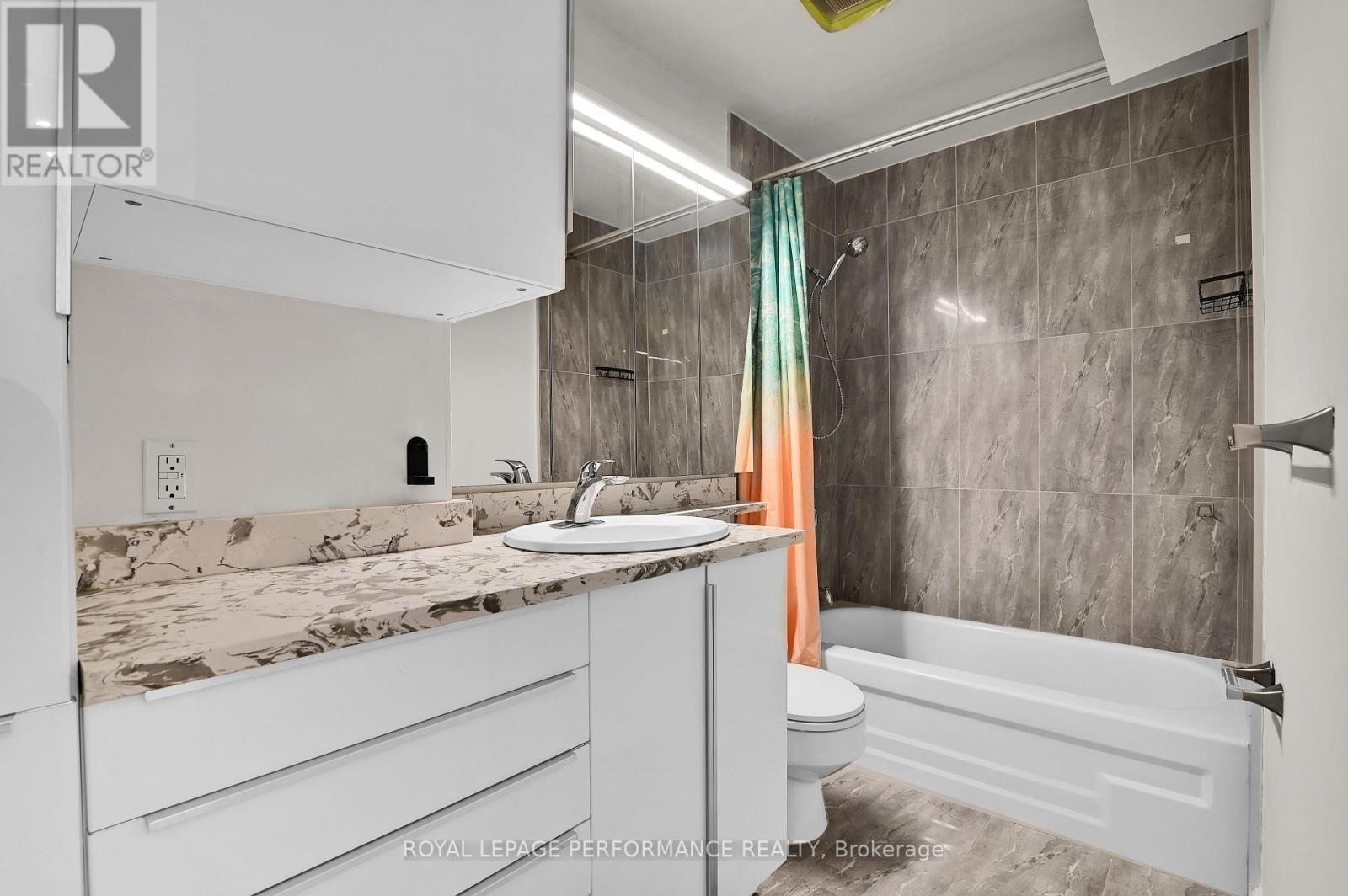 1102 - 1785 Frobisher Lane