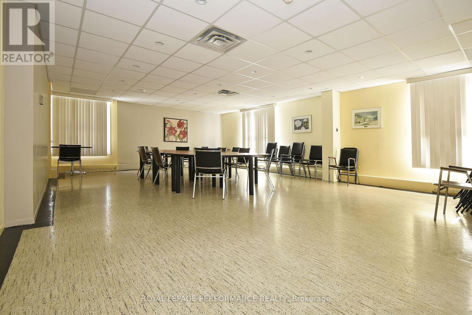 1102 - 1785 Frobisher Lane