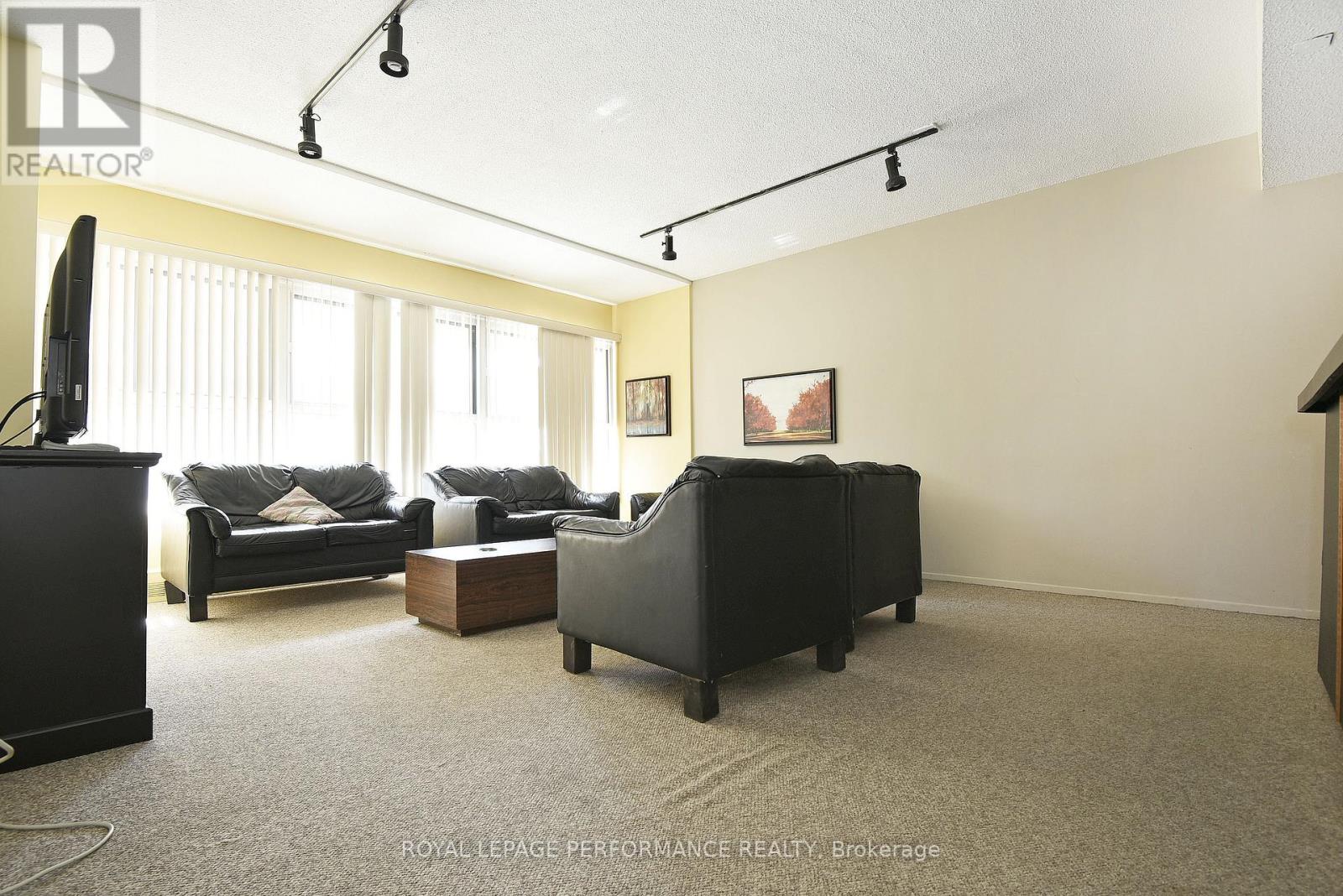 1102 - 1785 Frobisher Lane