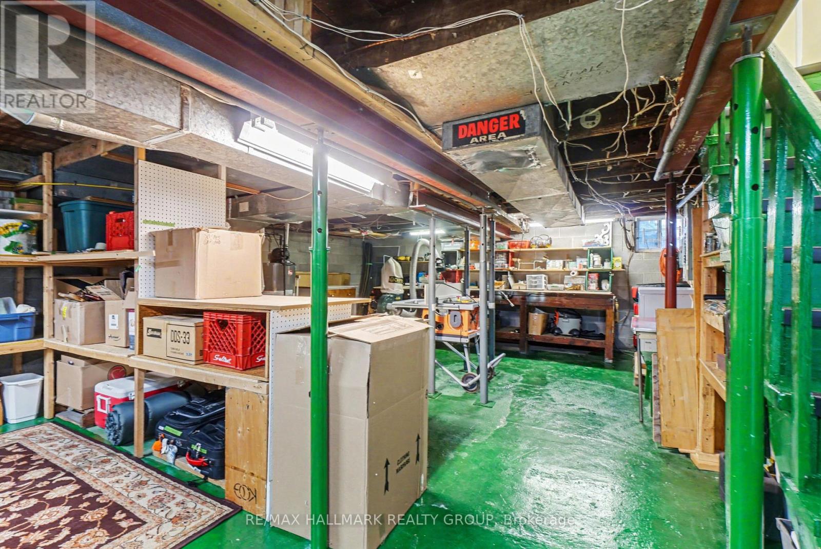 115 Hamilton Avenue N