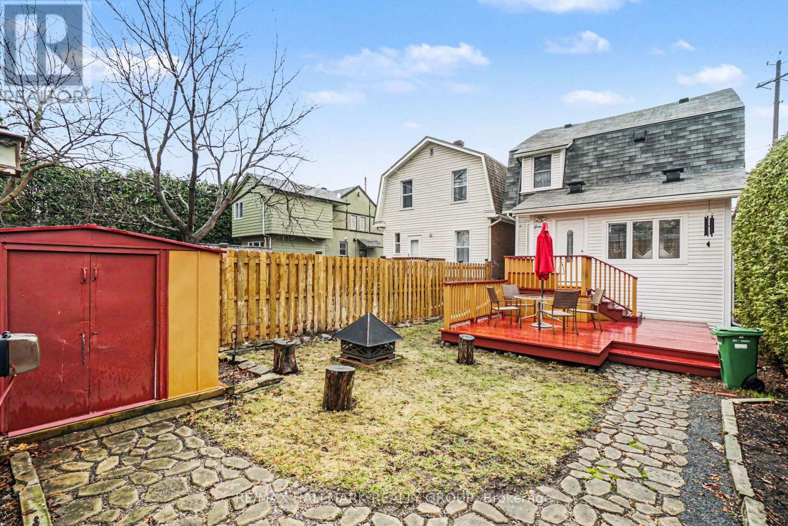 115 Hamilton Avenue N