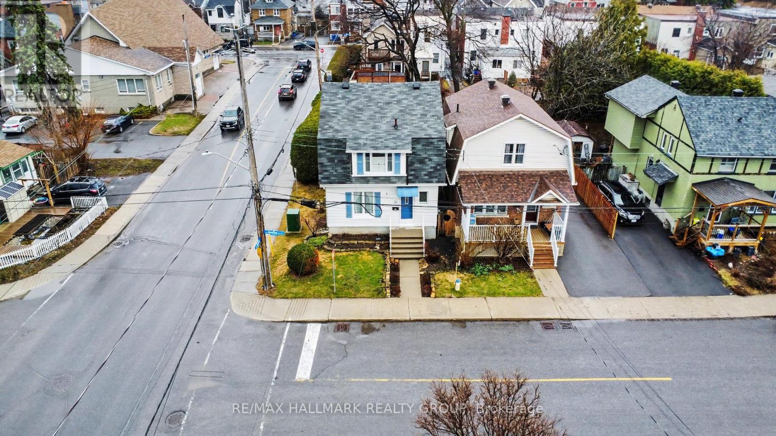 115 Hamilton Avenue N