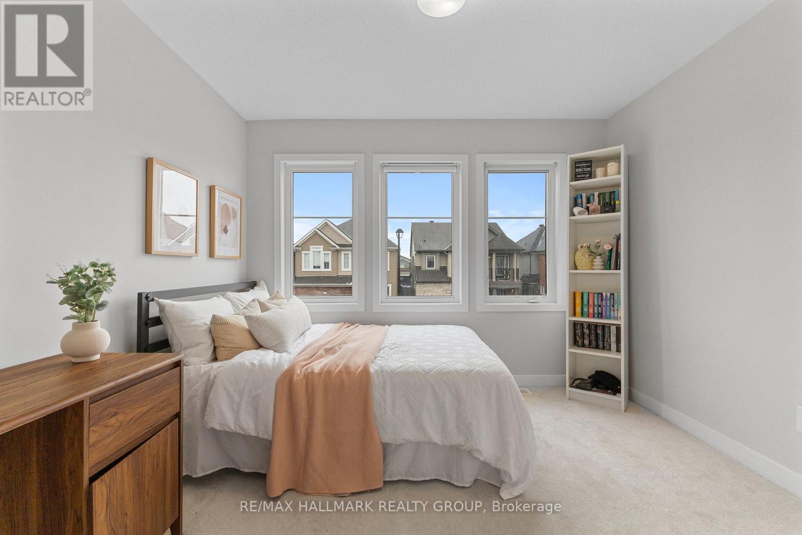 1015 Cottontail Walk