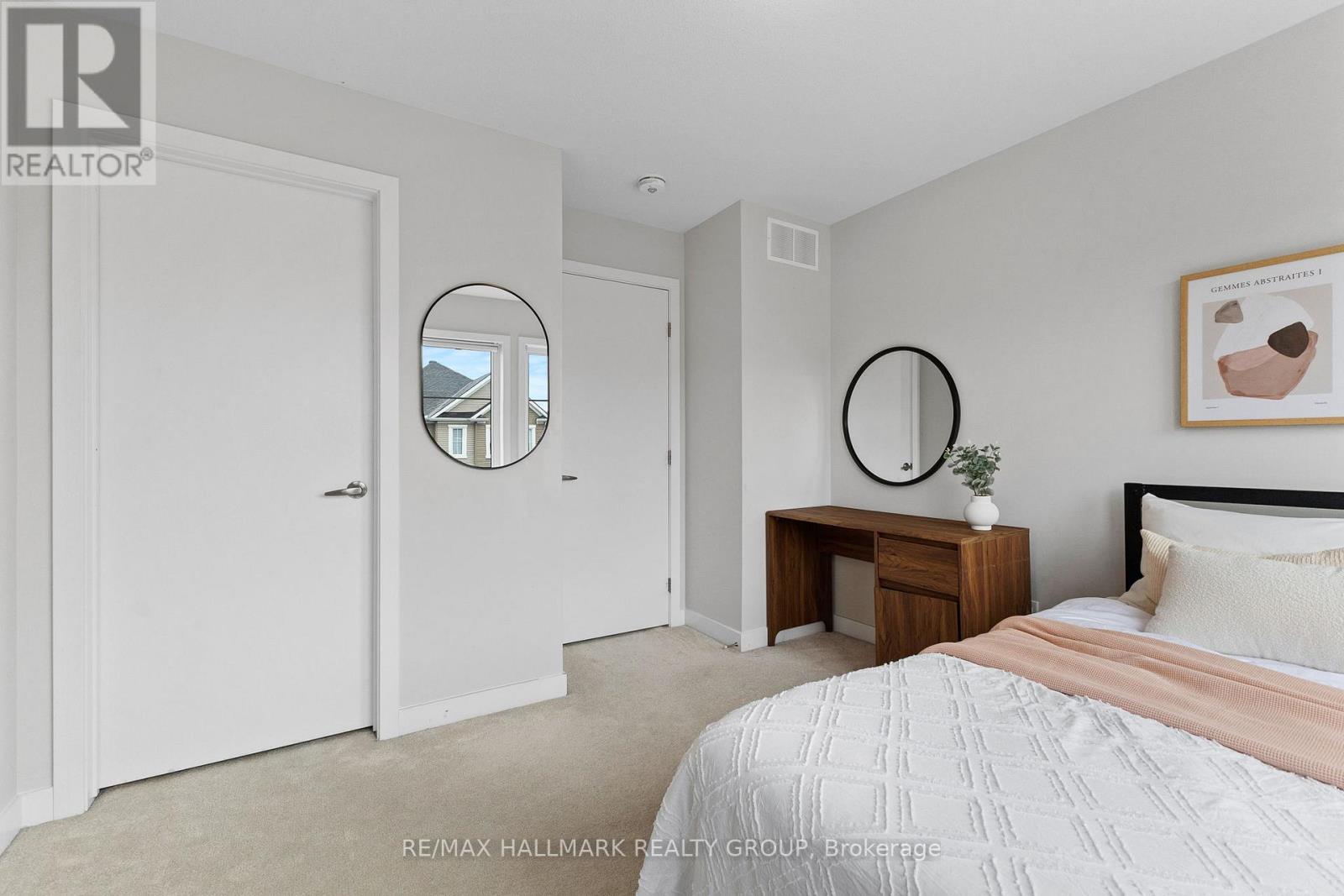 1015 Cottontail Walk