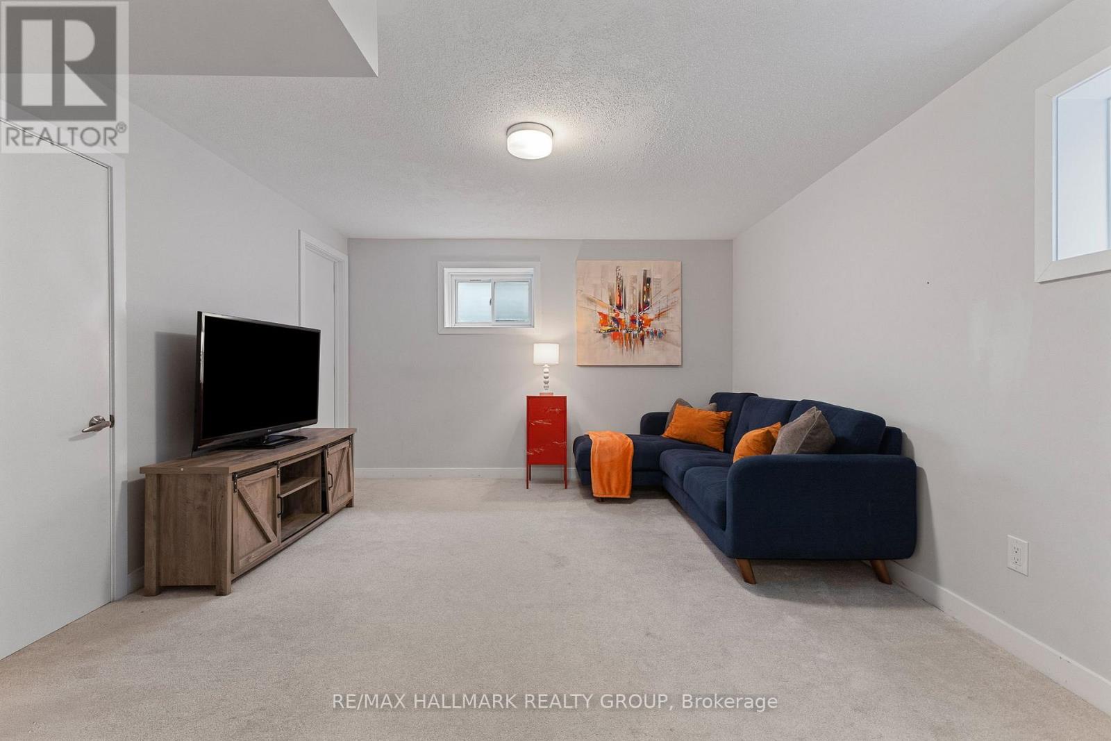 1015 Cottontail Walk