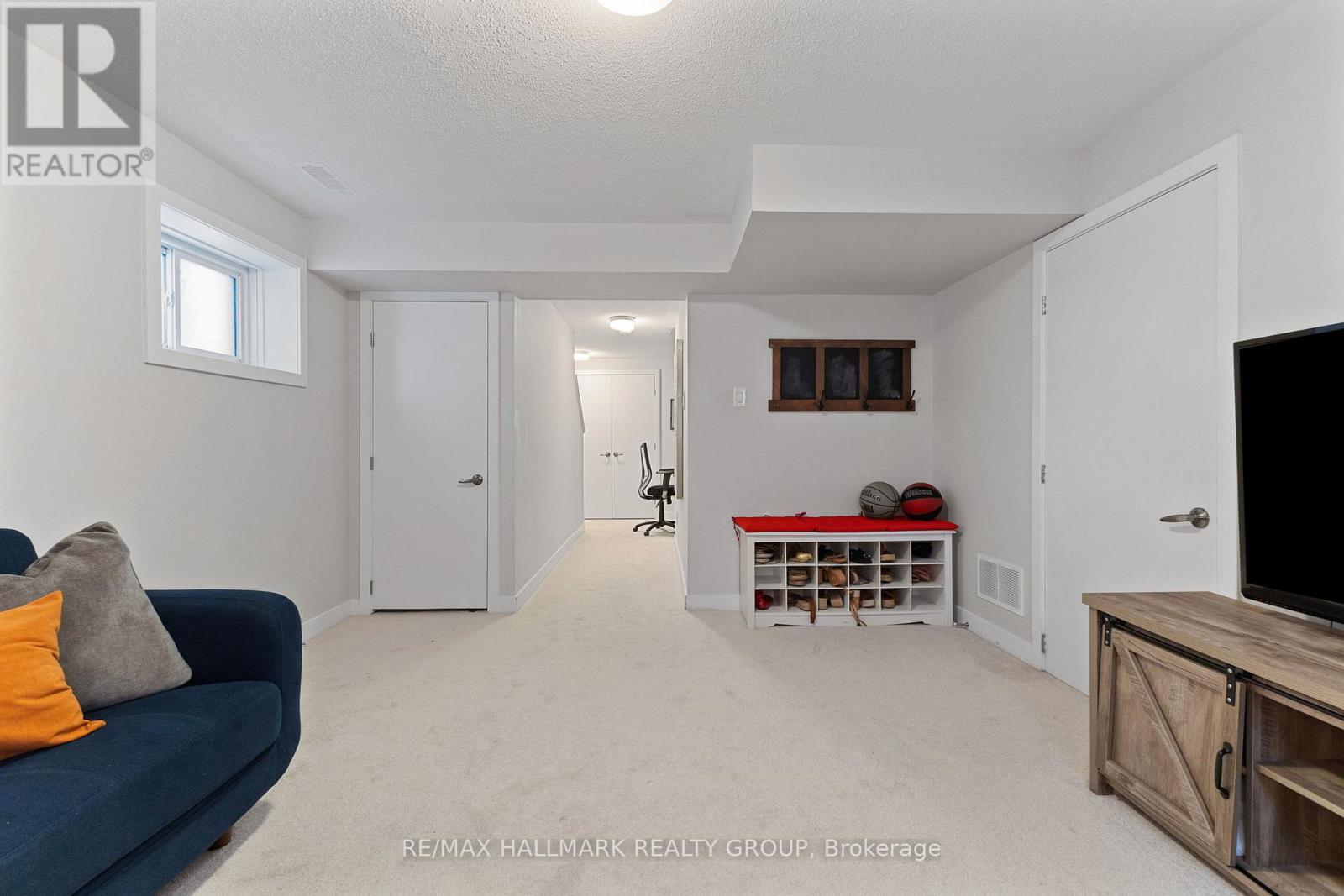 1015 Cottontail Walk