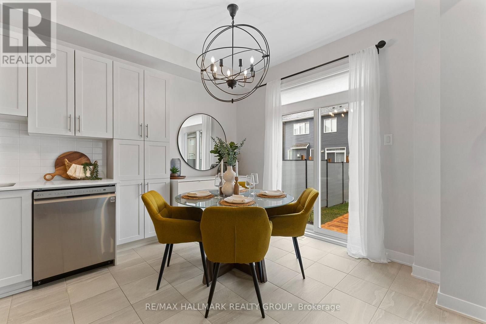 1015 Cottontail Walk