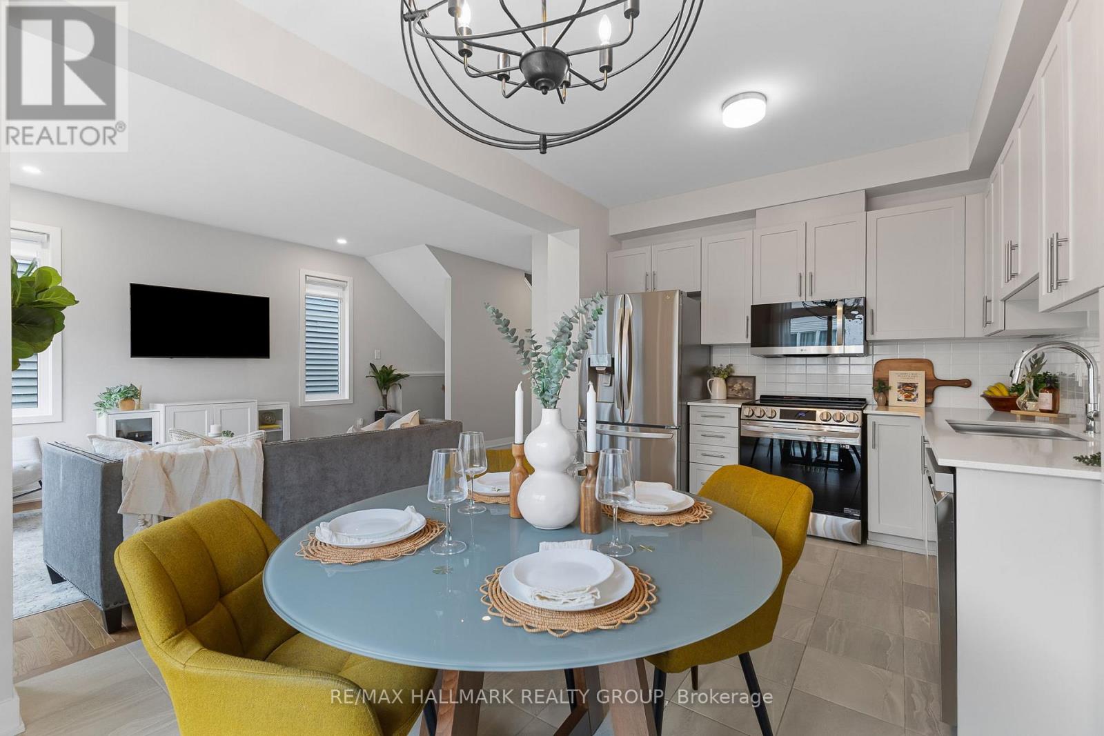 1015 Cottontail Walk